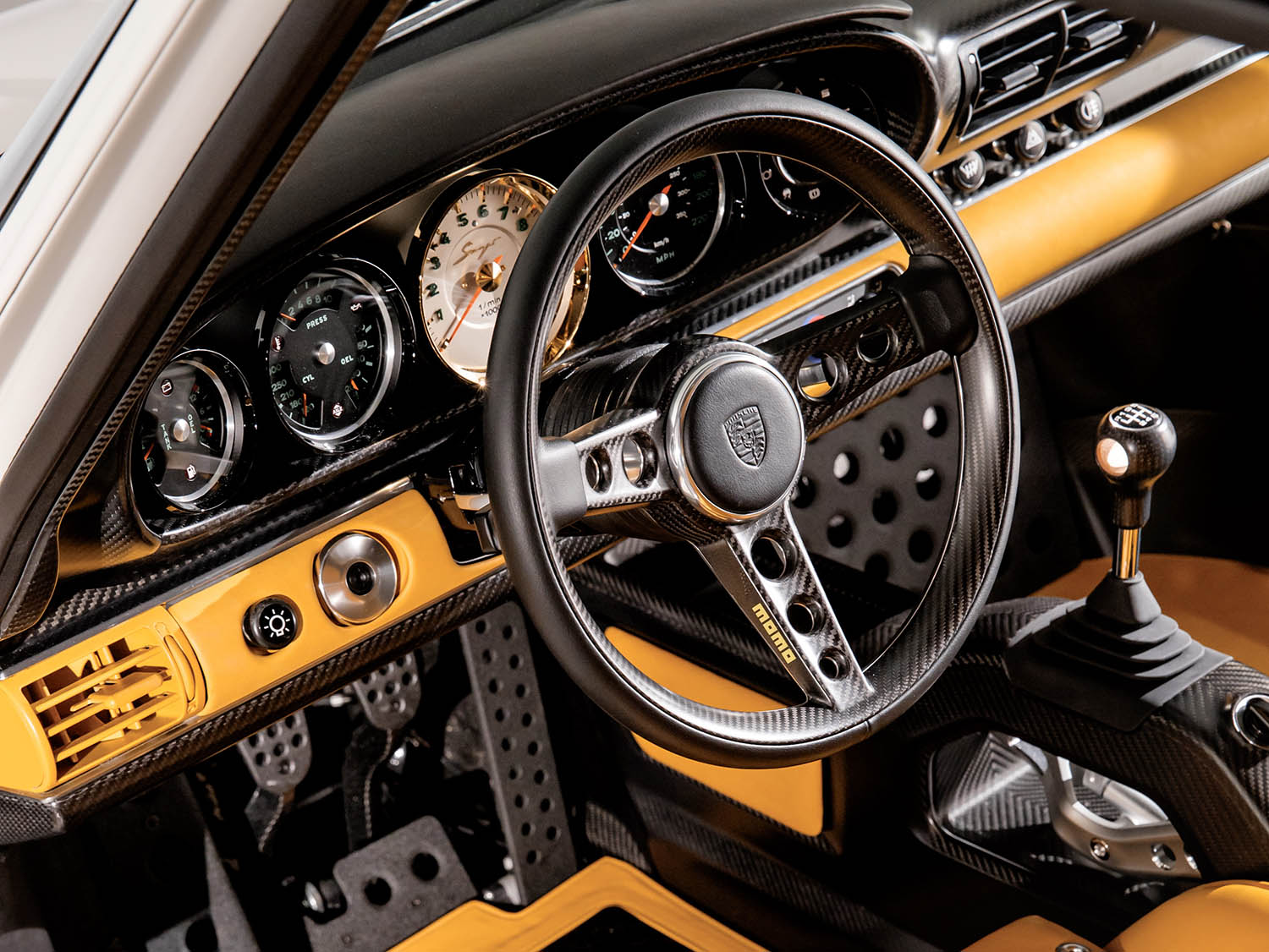 Singer DLS Interiors Studio_002 (1).jpg
