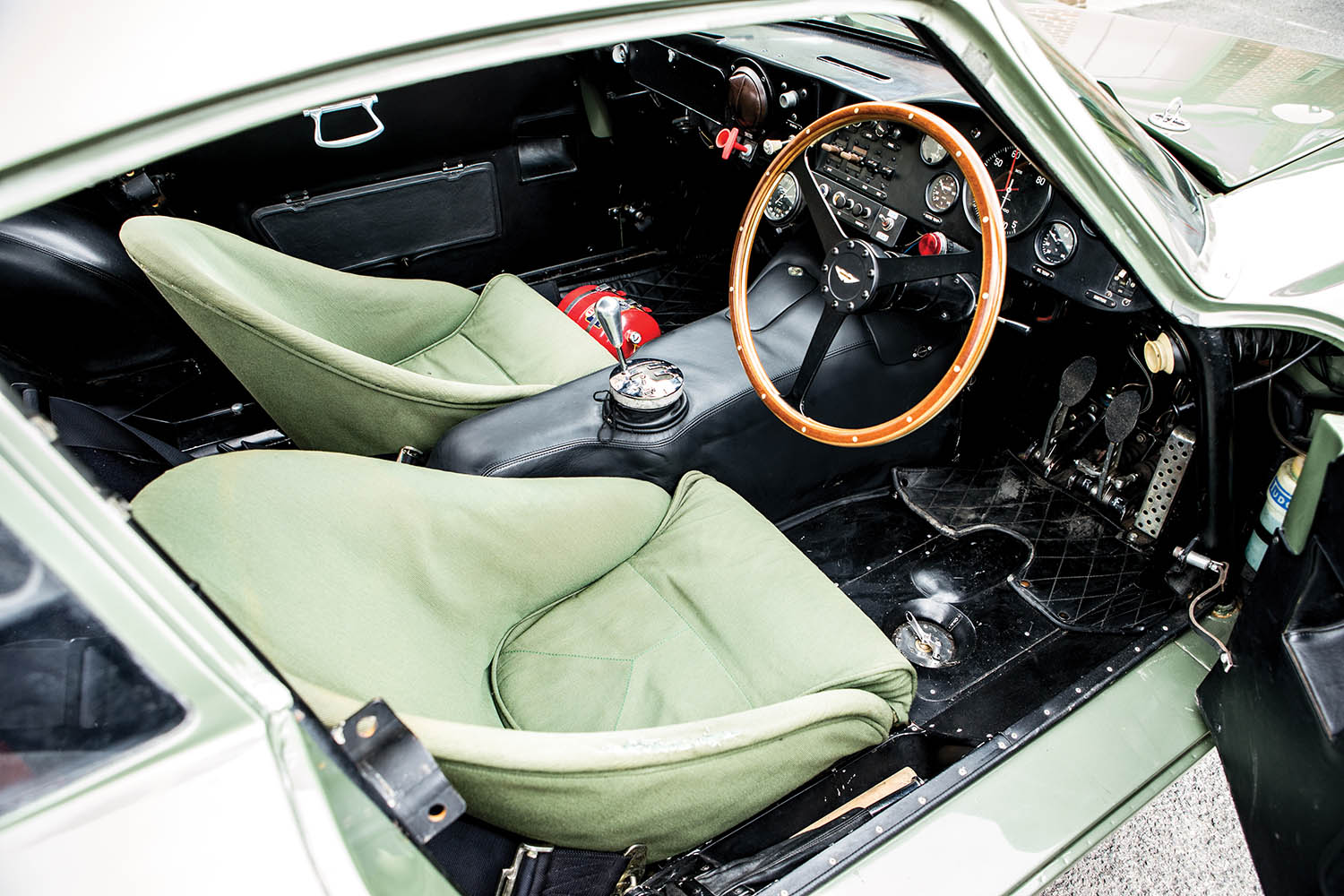 1963-Aston-Martin-DP215-Grand-Touring-Competition-Prototype_3.jpg