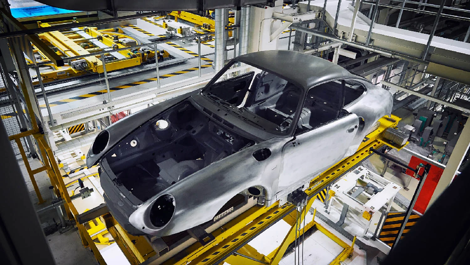 764312_the_coating_classic_project_gold_2018_porsche_ag.jpg
