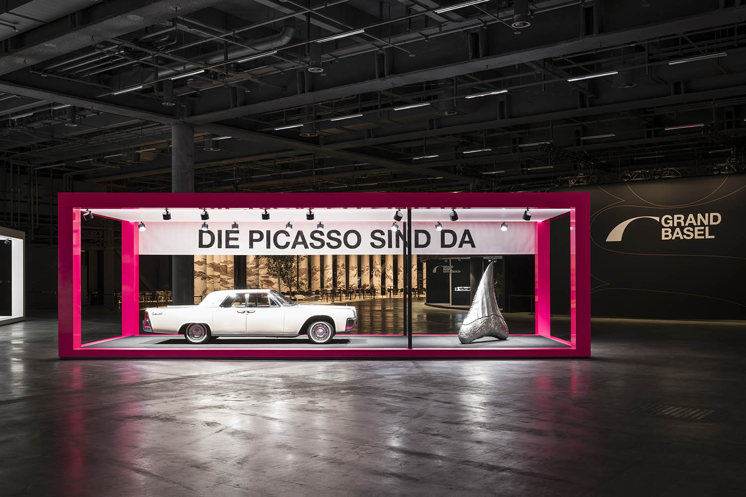 GBB_2018-Lincoln_continental_picasso-_Grand_Basel_2889-klein_HiRes.jpg