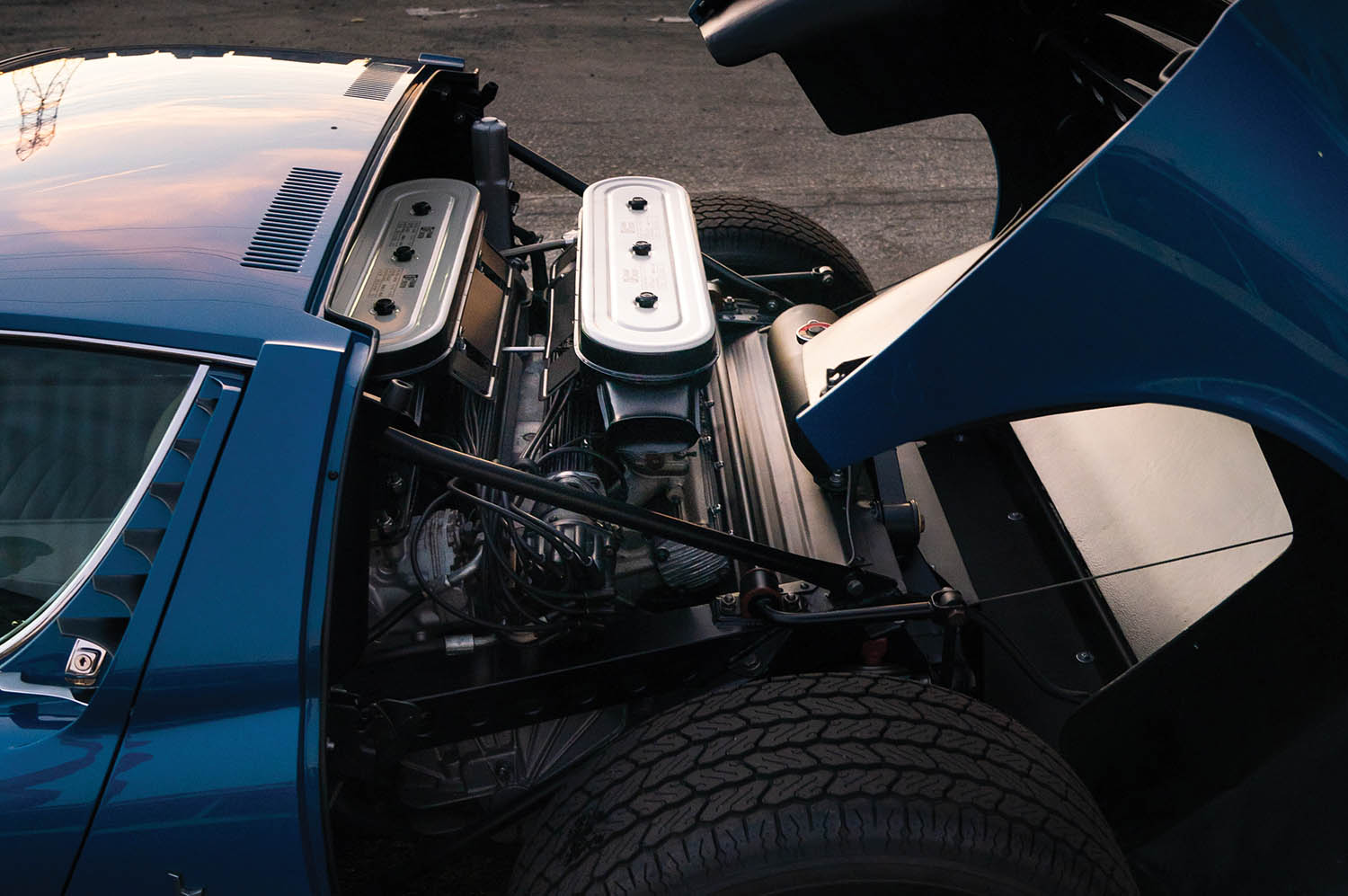 1971-Lamborghini-Miura-P400-SV-by-Bertone_2.jpg