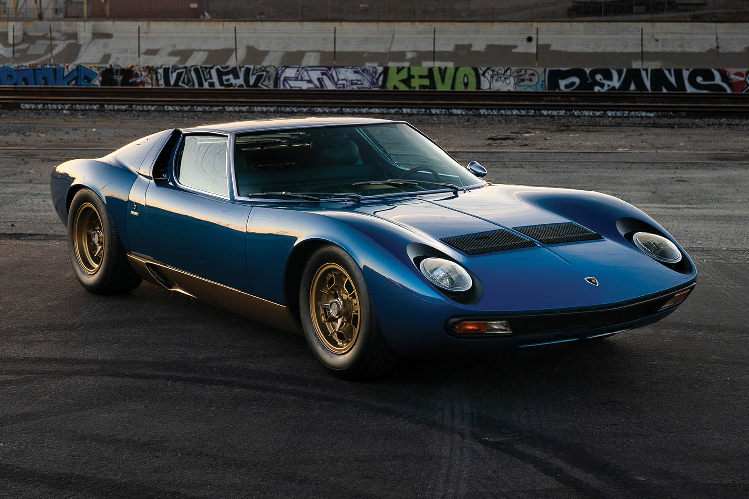 1971-Lamborghini-Miura-P400-SV-by-Bertone_32.jpg