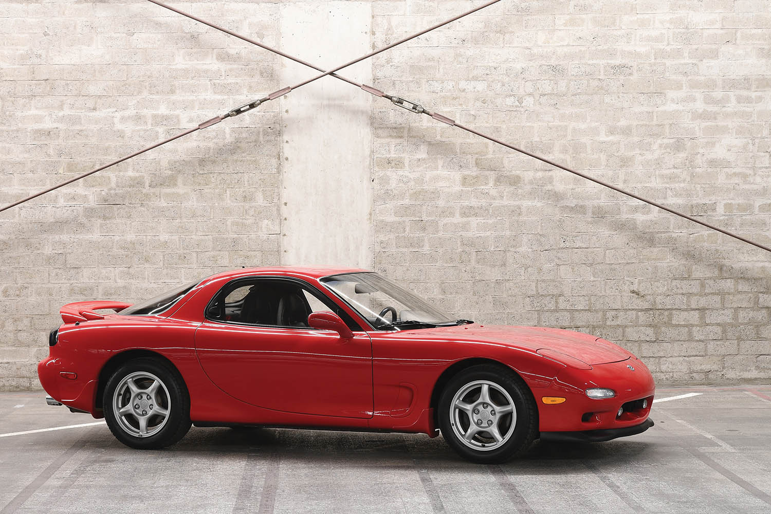 1993-Mazda-RX-7_0.jpg