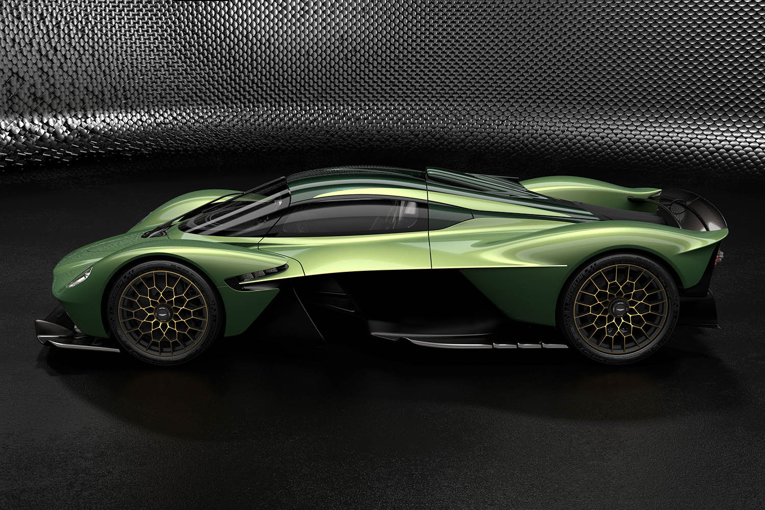 Q by Aston Martin - Designer Specification - MANTIS (3).jpg