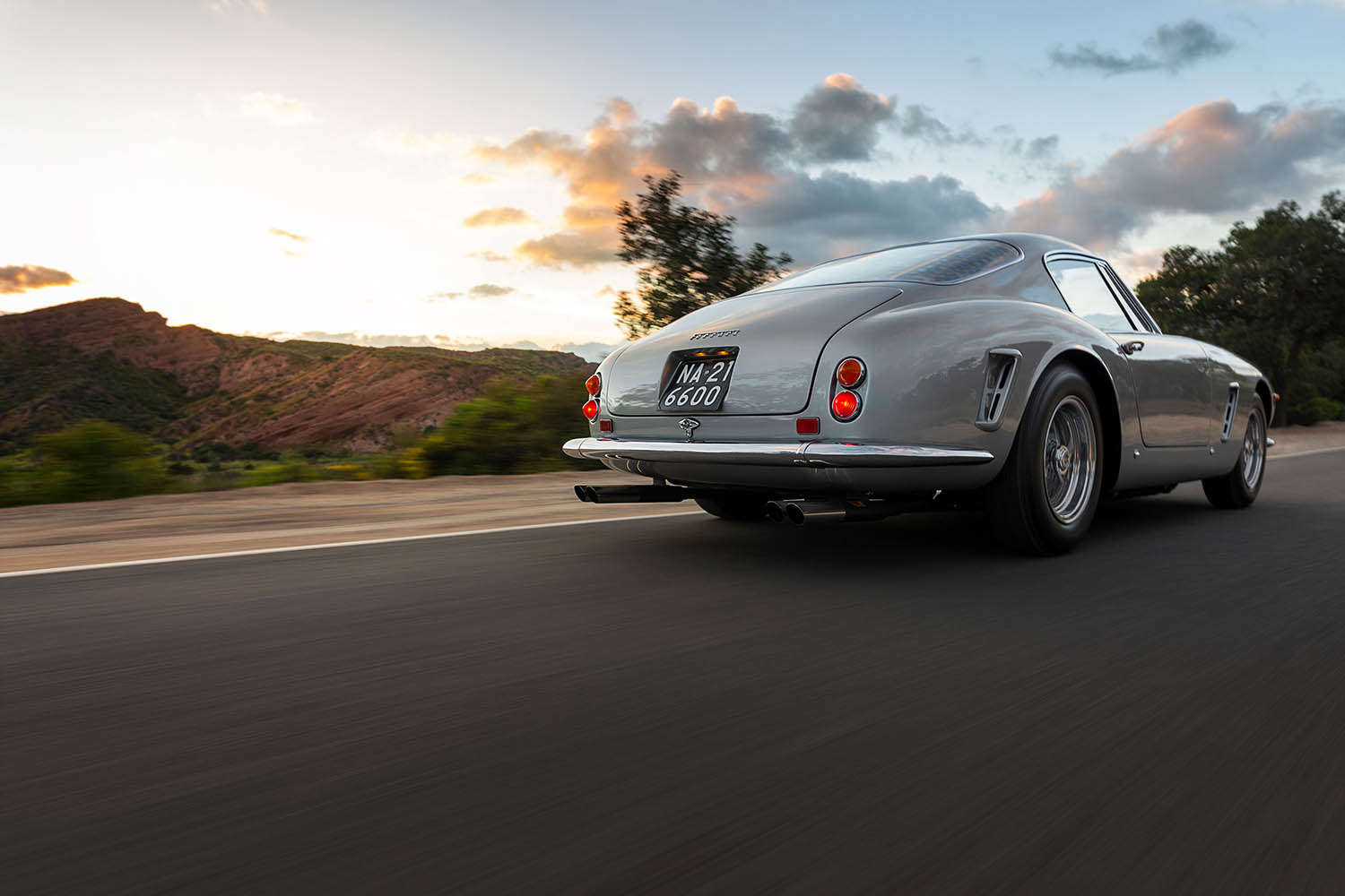 1962-Ferrari-250-GT-SWB-Berlinetta-by-Scaglietti_5.jpg