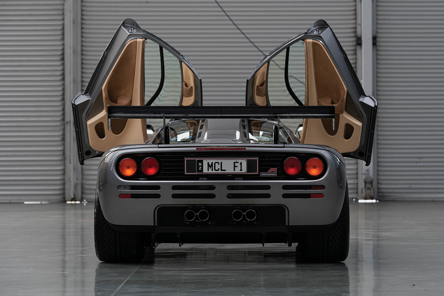 1994-McLaren-F1--LM-Specification--_7.jpg