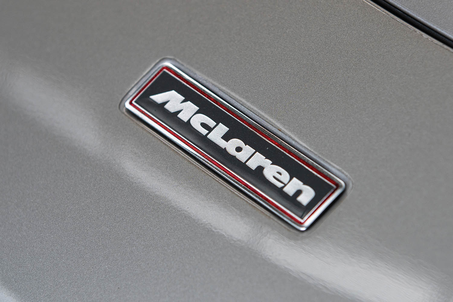 1994-McLaren-F1--LM-Specification--_10.jpg