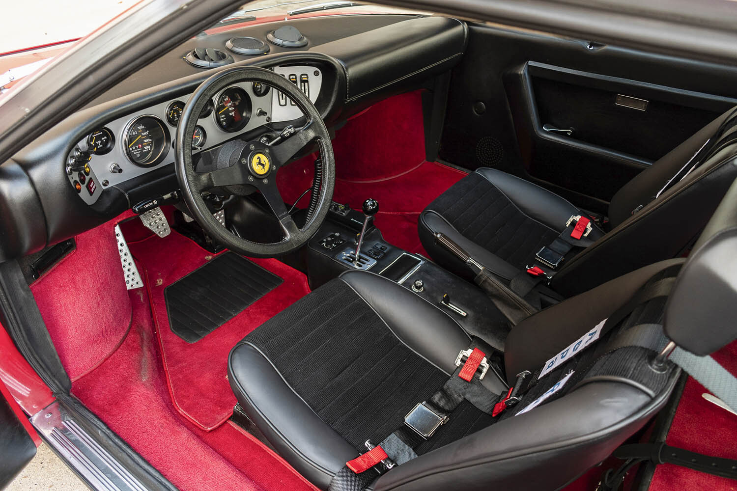 1975-Ferrari-Dino-308-GT4--Safari--_3.jpg
