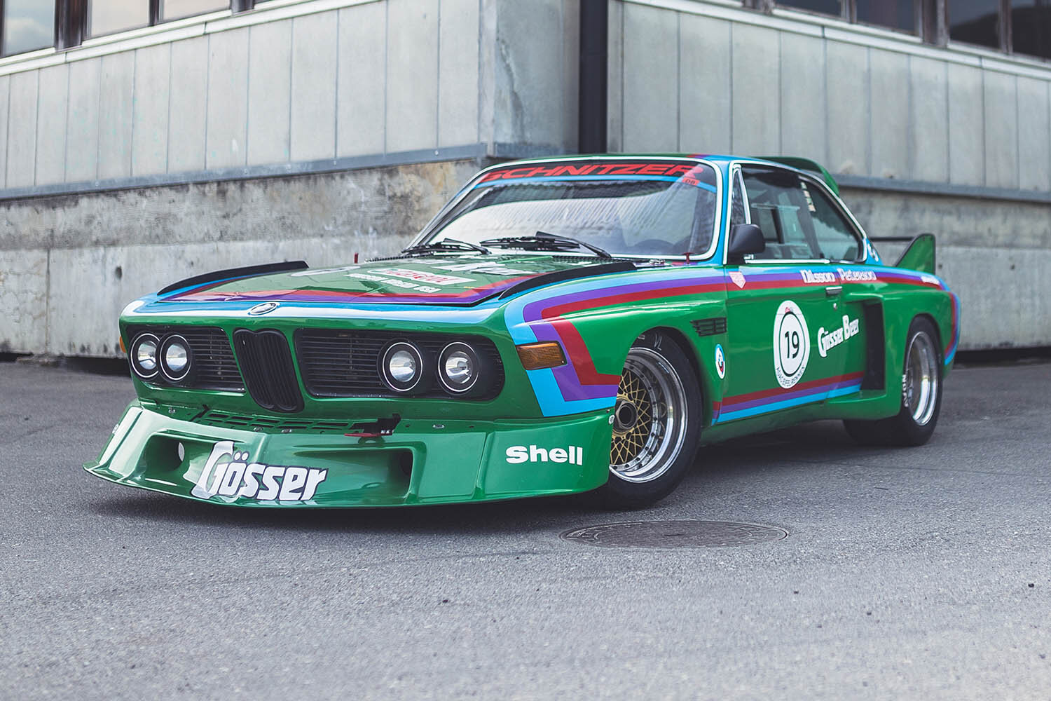 1974-BMW-3-0-CSL-_0.jpg