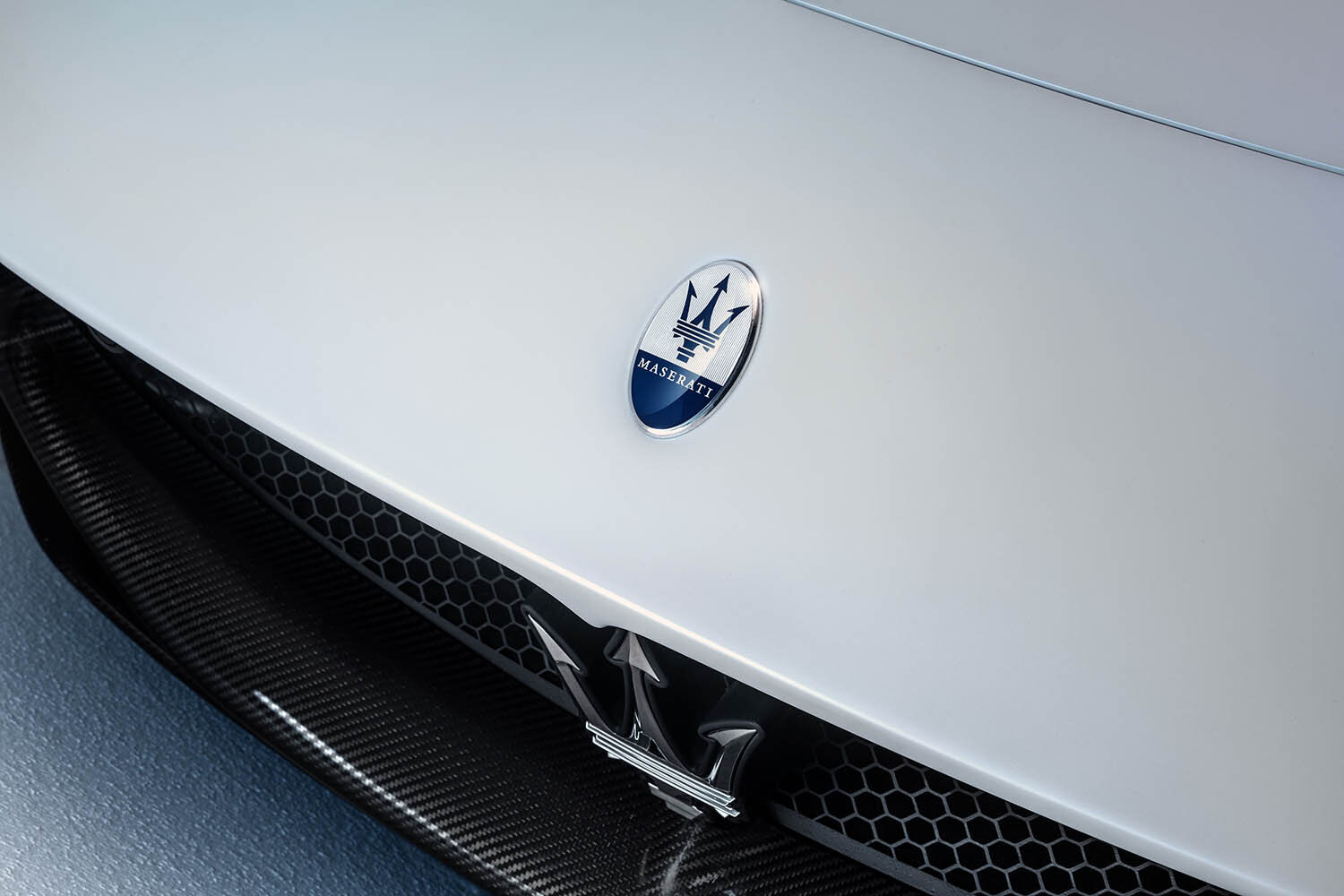 18_Maserati_MC20.jpg
