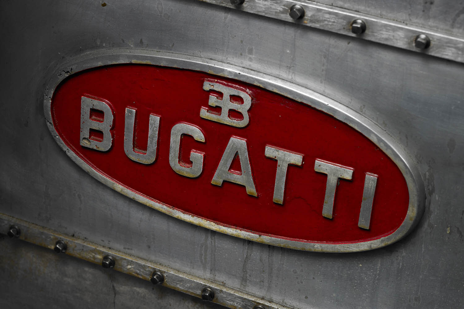 12_bugatti-macaron_heritage-1.jpg