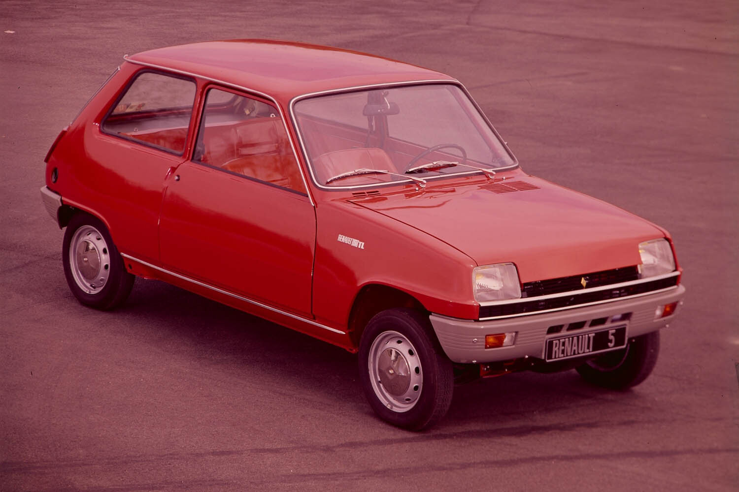 Small-10888-Renault5.jpg