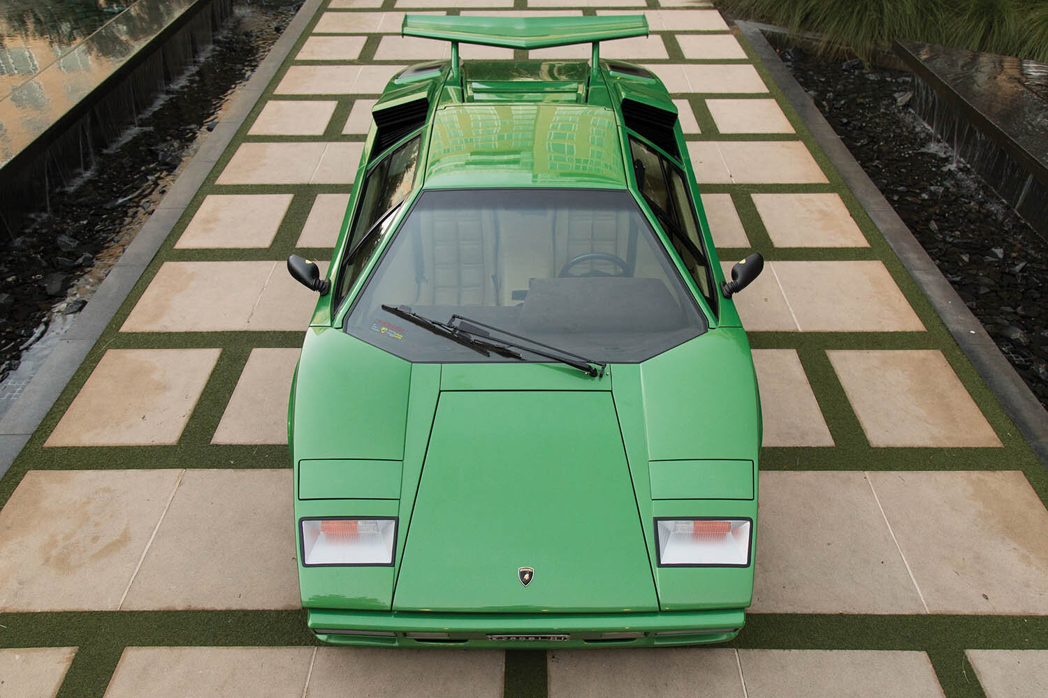 1981-Lamborghini-Countach-LP400-S-Series-III-by-Bertone_9.jpg