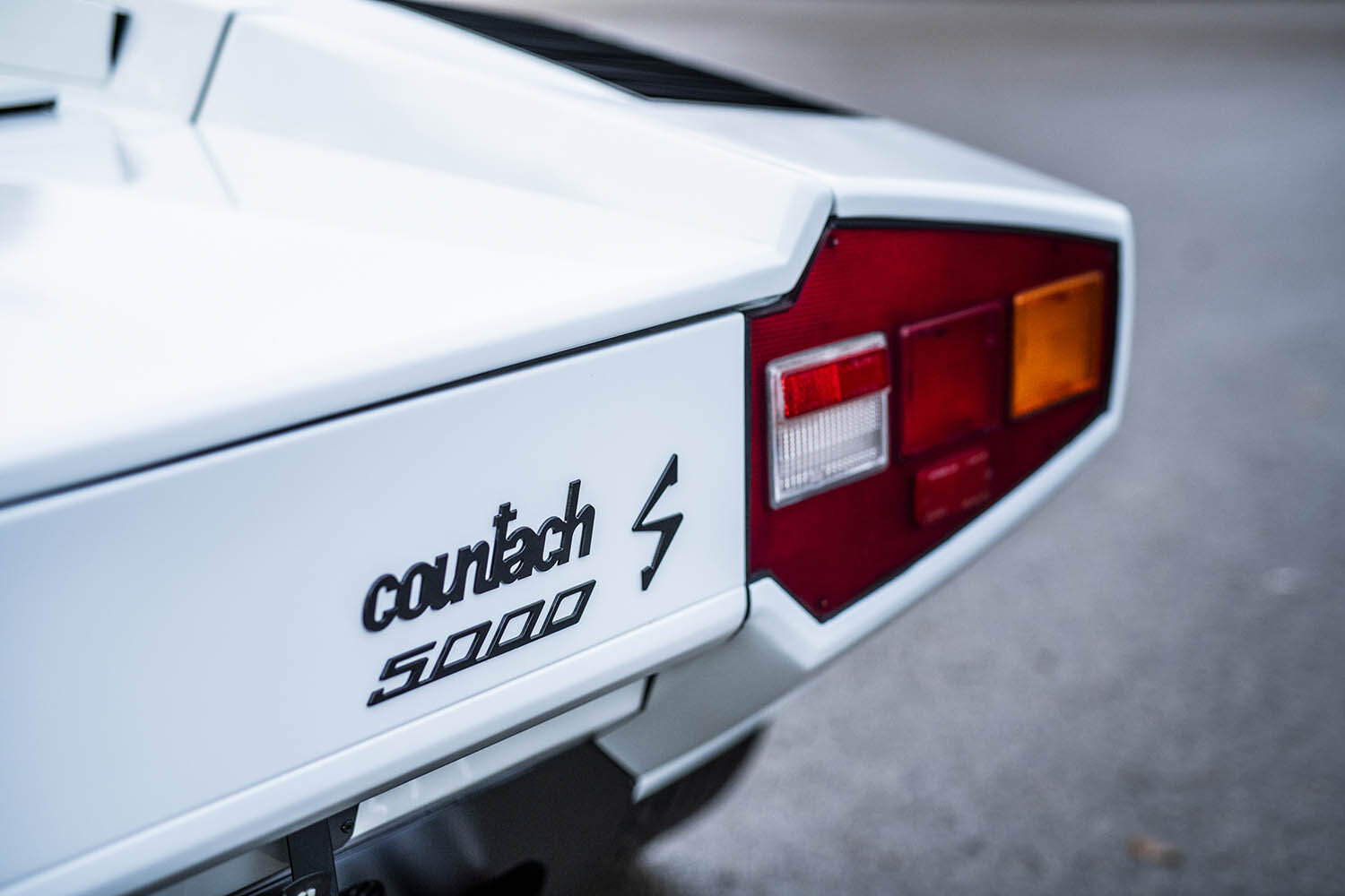 1984-Lamborghini-Countach-LP500-S-by-Bertone_6.jpg