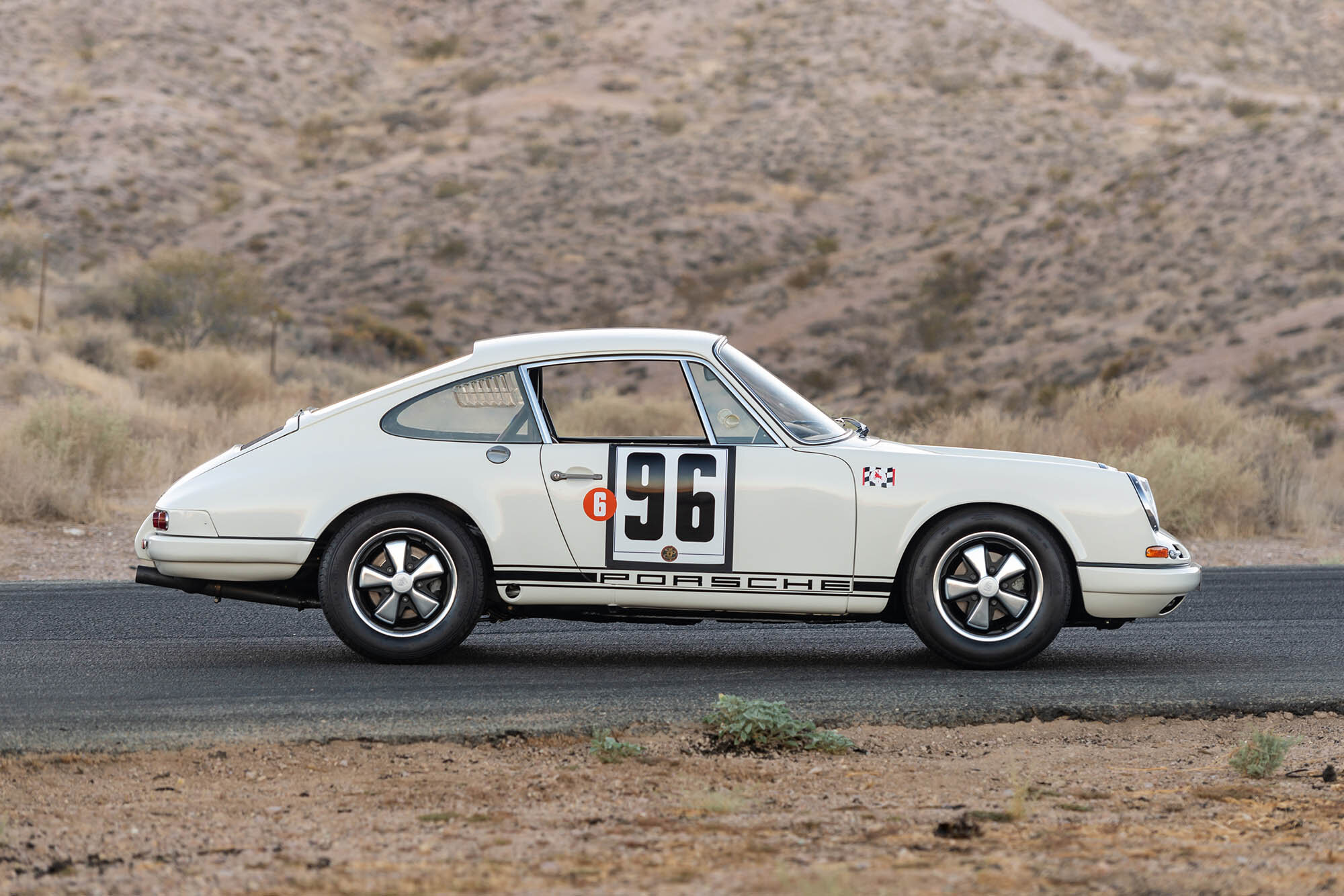 1968-Porsche-911-R-_4.jpg