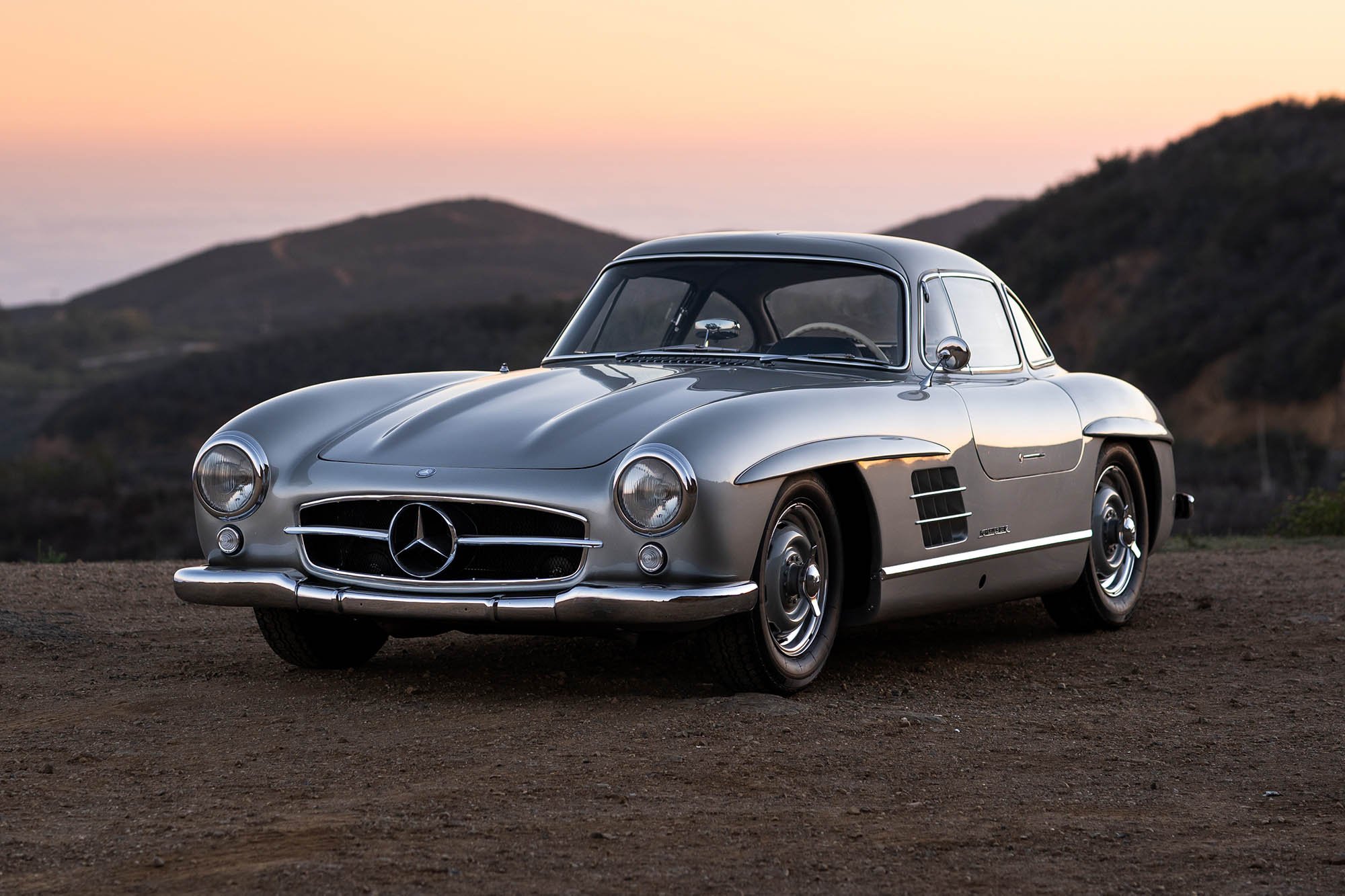 1955-Mercedes-Benz-300-SL-Alloy-Gullwing-_32.jpg