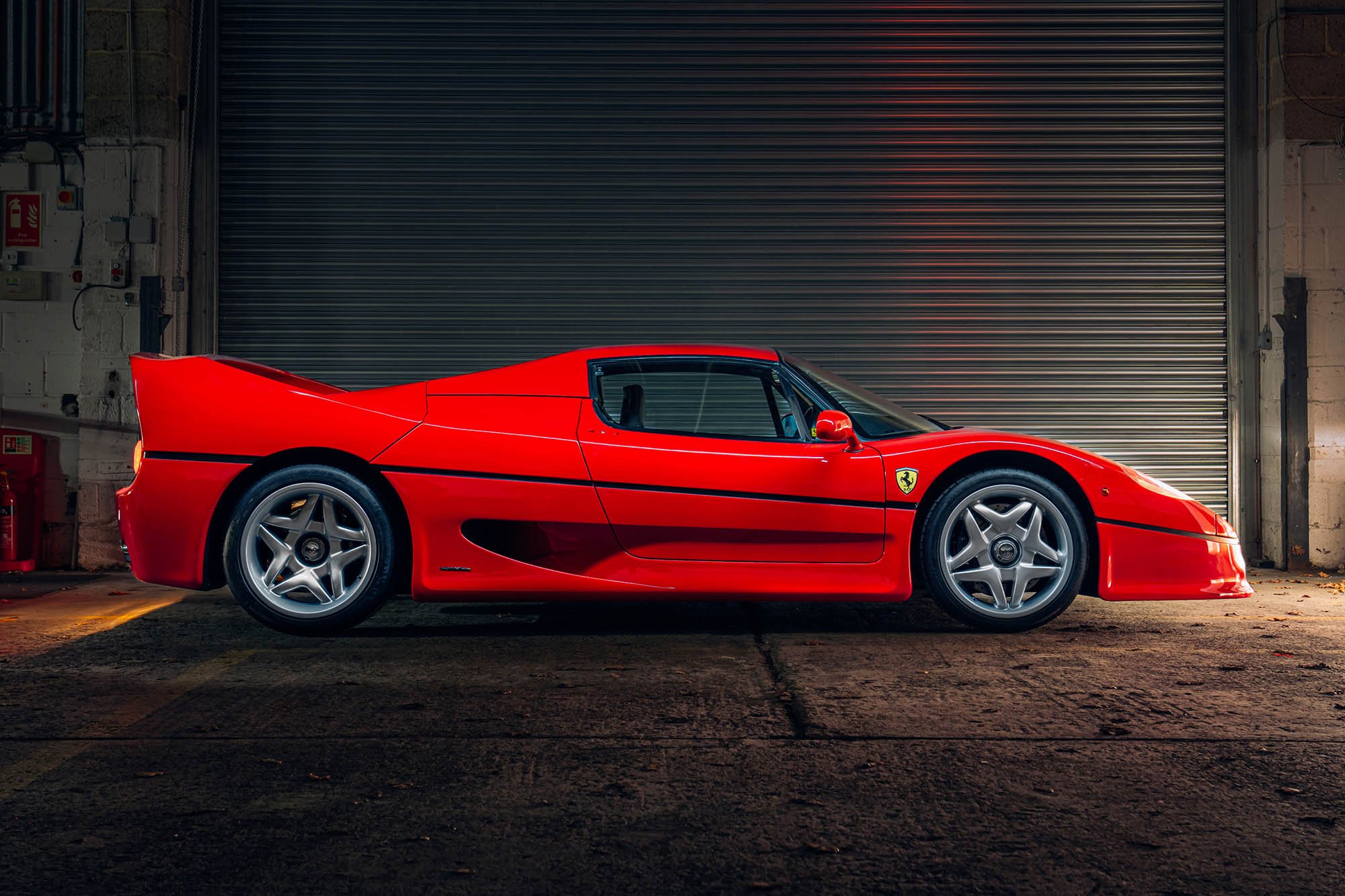 1997-Ferrari-F50-_0.jpg