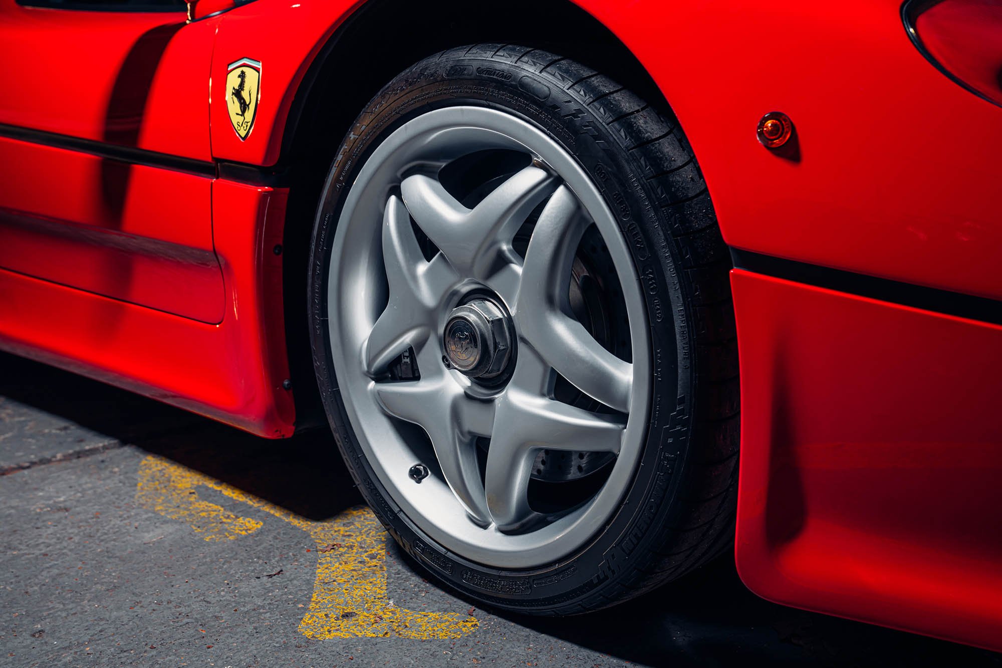 1997-Ferrari-F50-_27.jpg