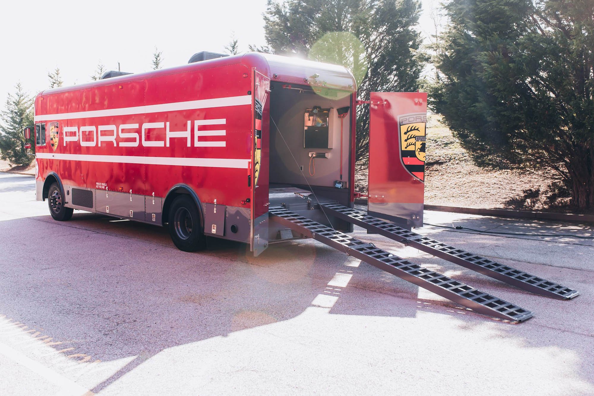 Kenneth-Midgett-Porsche-Bus-Restomod-18249-72268-scaled.jpg