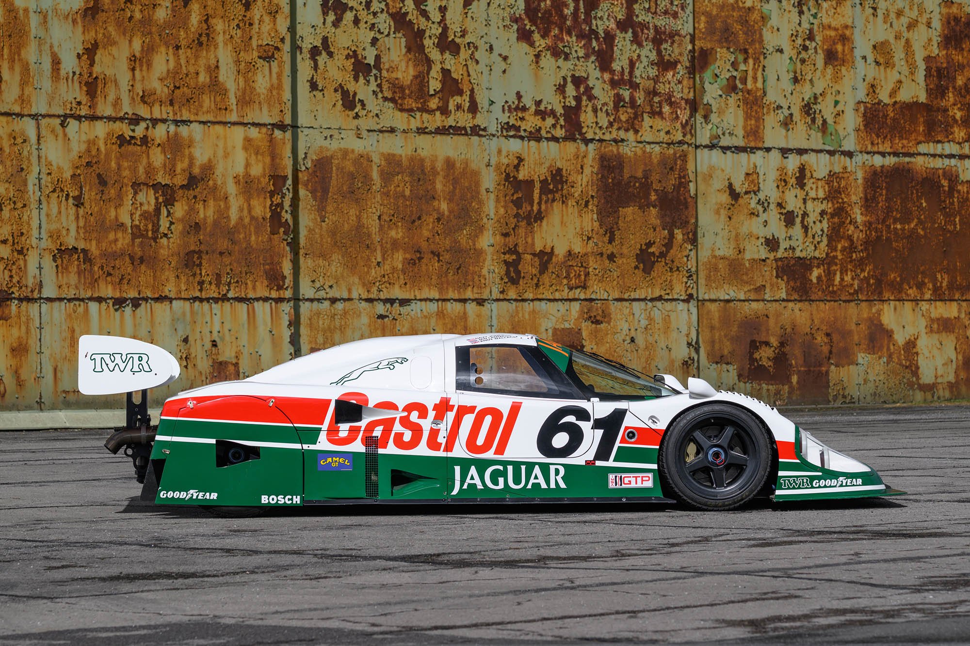 1988-Jaguar-XJR-9-_4.jpg