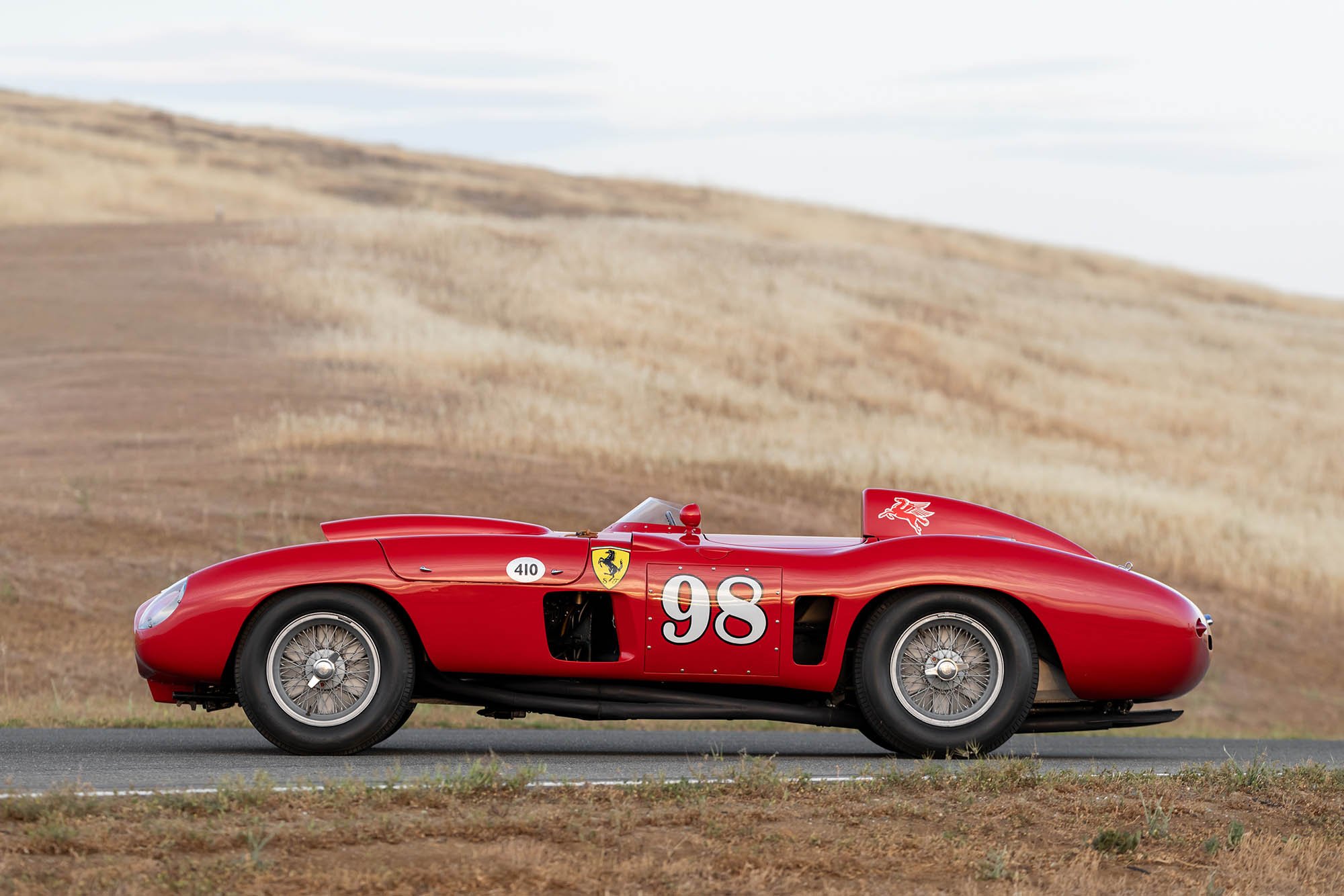 1955-Ferrari-410-Sport-Spider-by-Scaglietti1258133_.jpg