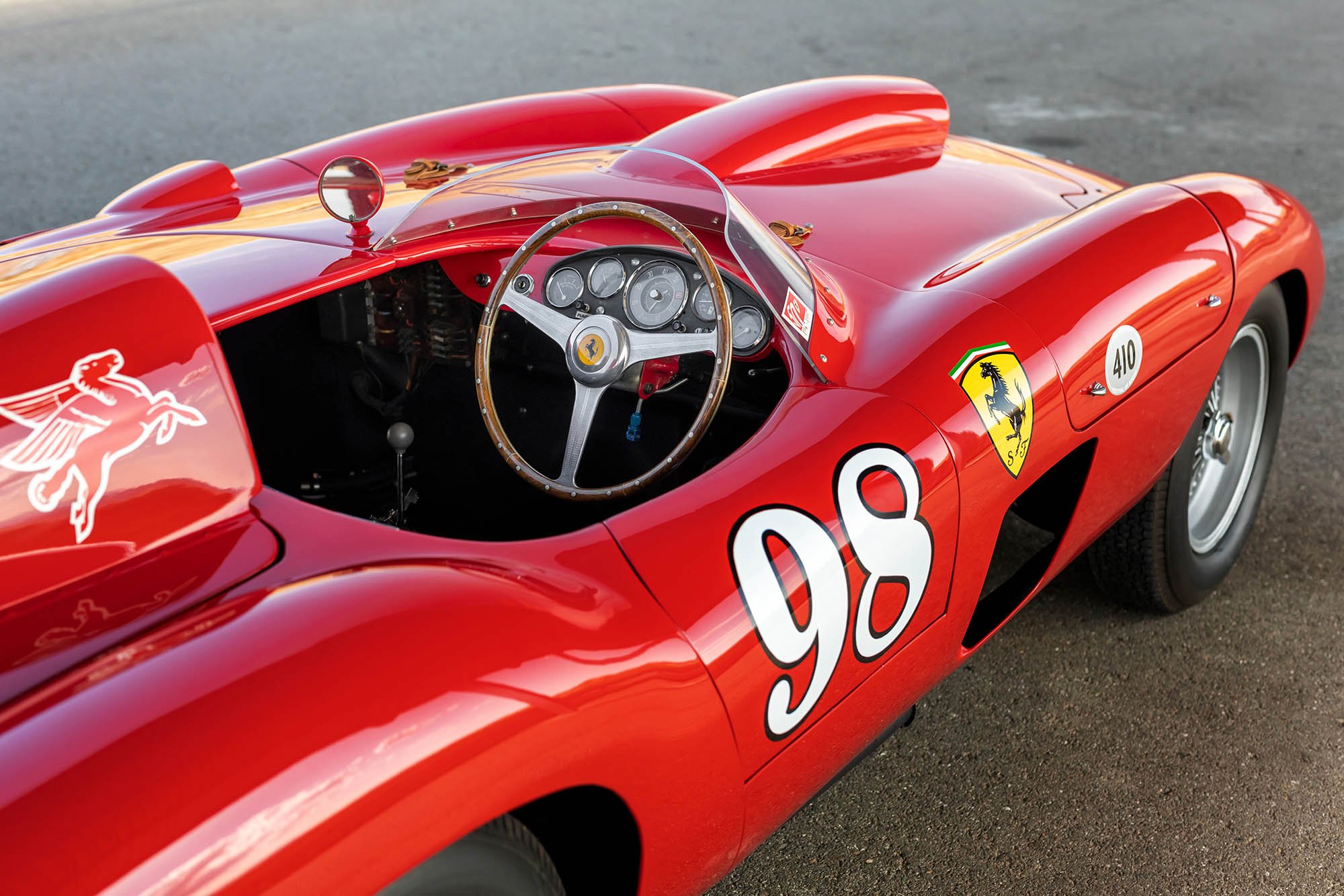 1955-Ferrari-410-Sport-Spider-by-Scaglietti1258142_.jpg