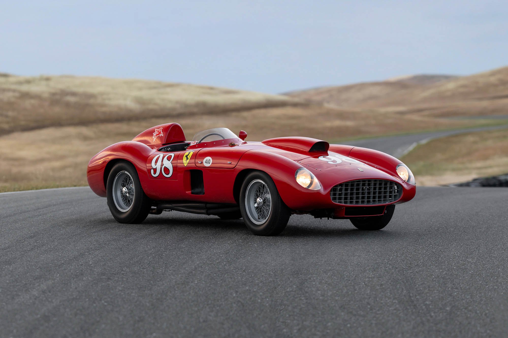 1955-Ferrari-410-Sport-Spider-by-Scaglietti1258157_.jpg