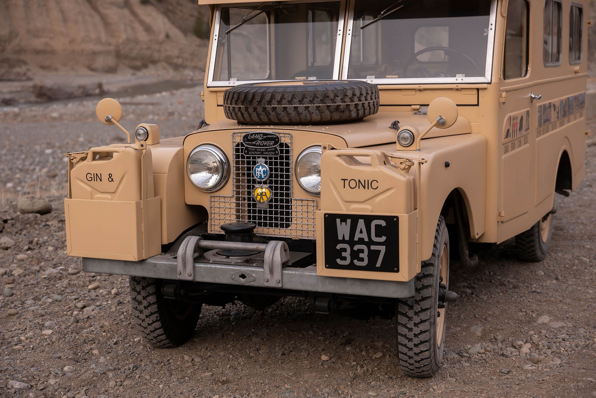 1957-Land-Rover-Series-I-Custom--The-Grizzly-Torque--by-Pilchers1352322_.jpg