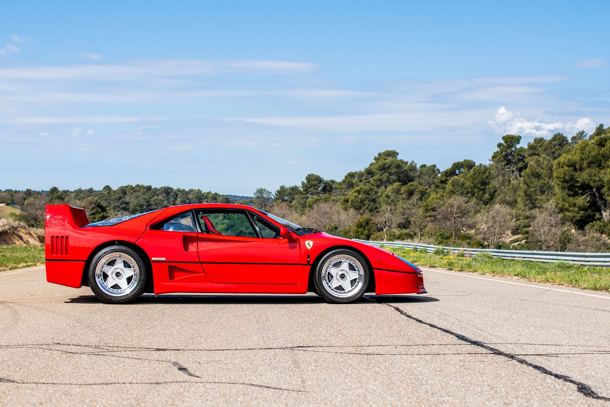 1990-Ferrari-F401358136_.jpg