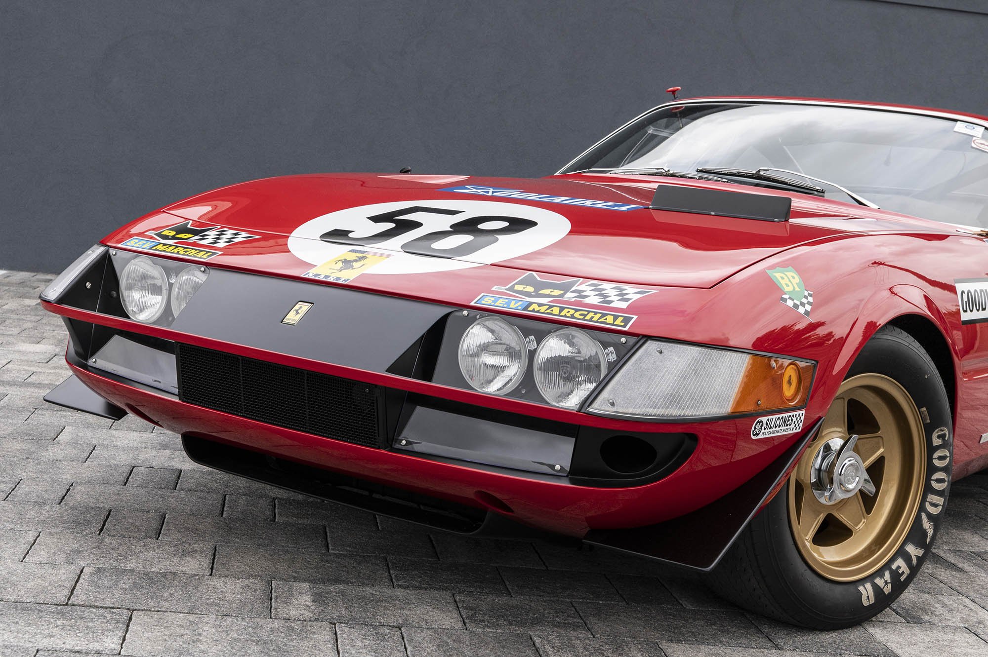 1969-Ferrari-365-GTB_4-Daytona-Competizione1370967_.jpg