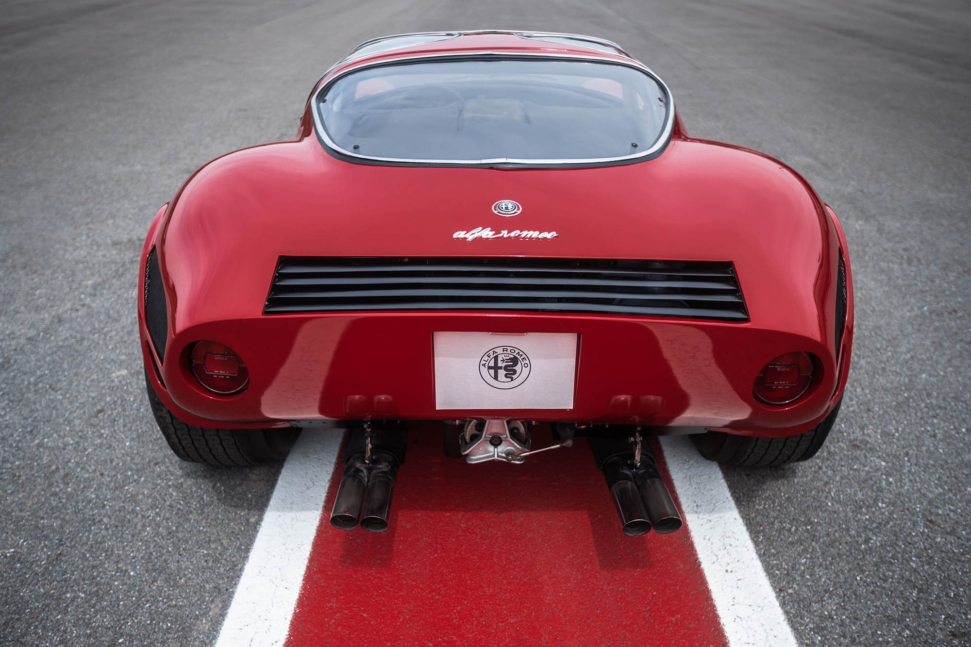 33 Stradale 1967 (9).jpg