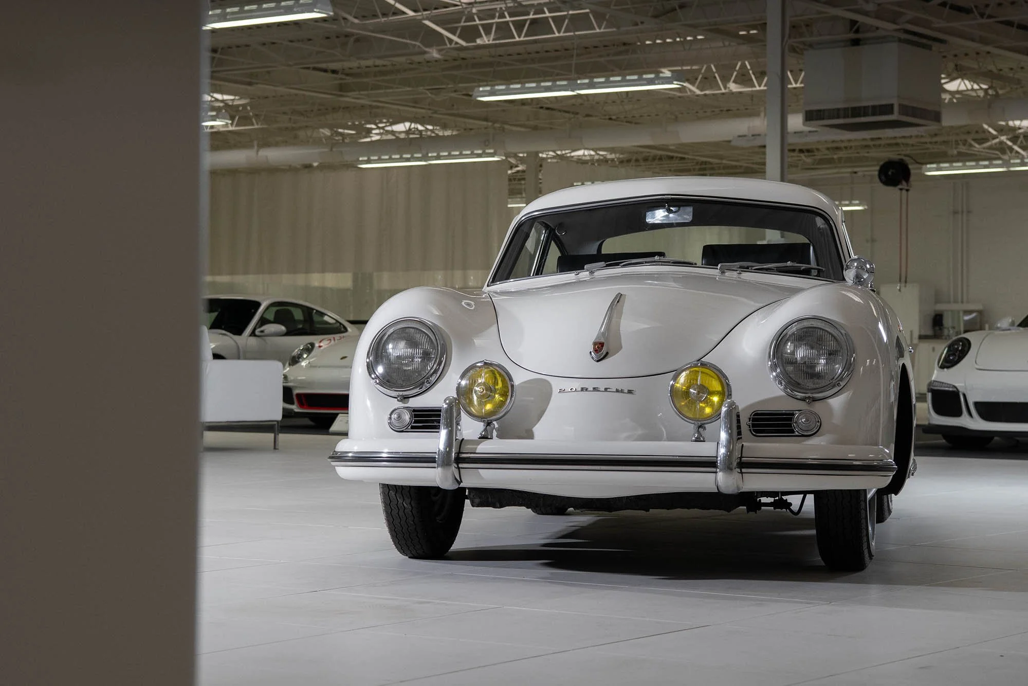 1955-Porsche-356--Pre-A--Continental-Coupe-by-Reutter1411341_.jpg