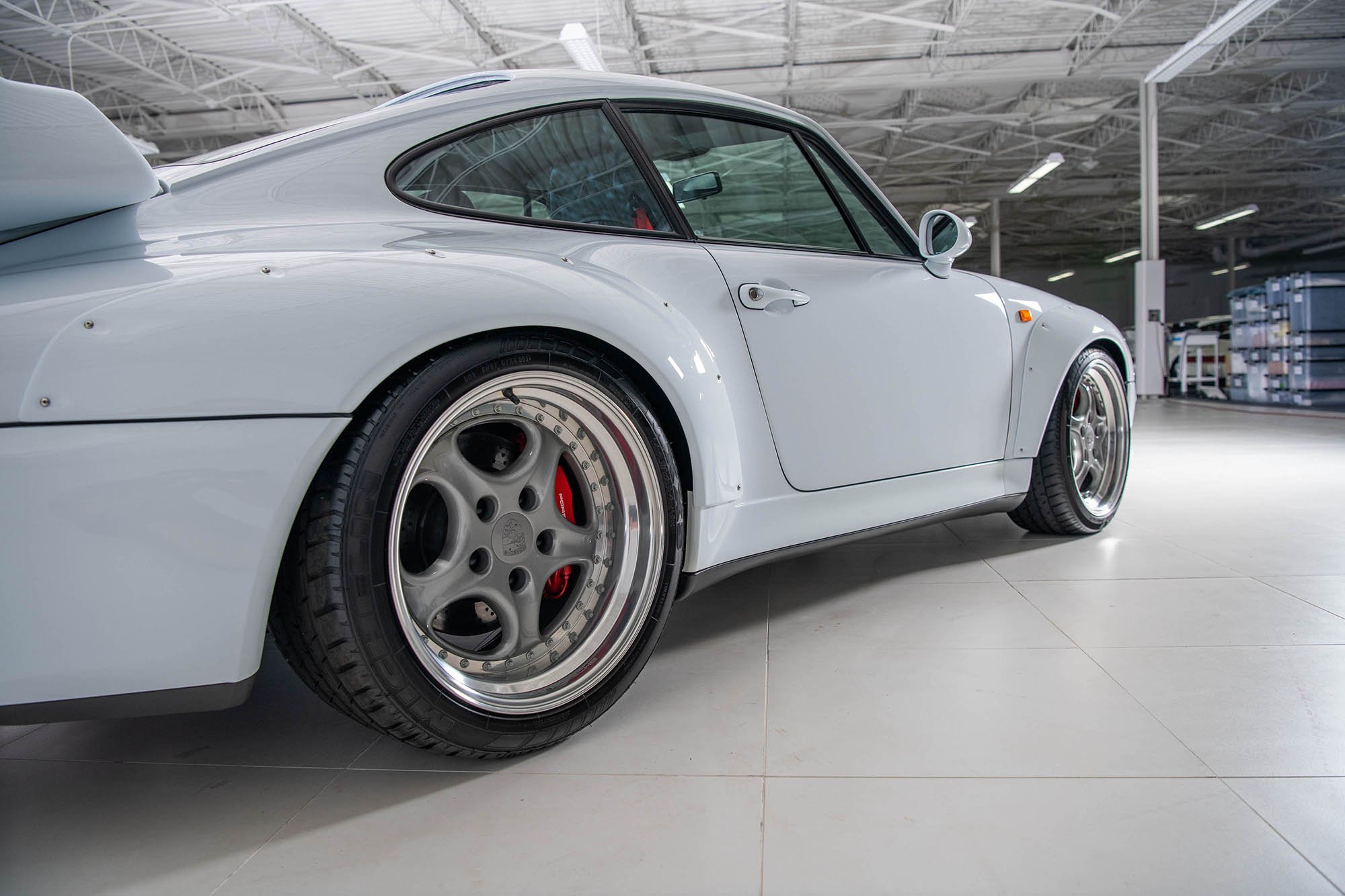 1997-Porsche-911-GT21411512_.jpg