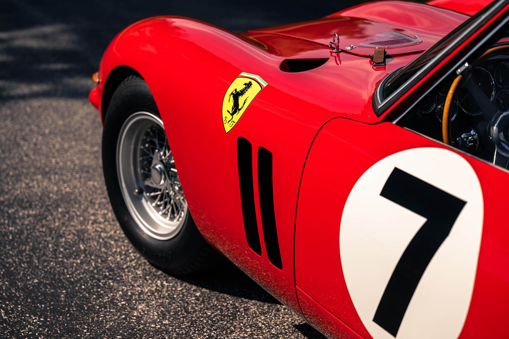 1962-Ferrari-330-LM-_-250-GTO-by-Scaglietti1427229_.jpg