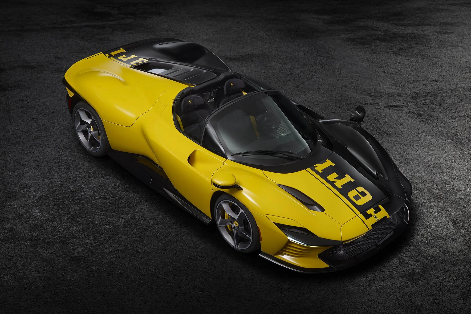 2025_05_Ferrari_SP3_79868_1_02603fbe-1c62-4665-9357-39f8046809c1.jpg