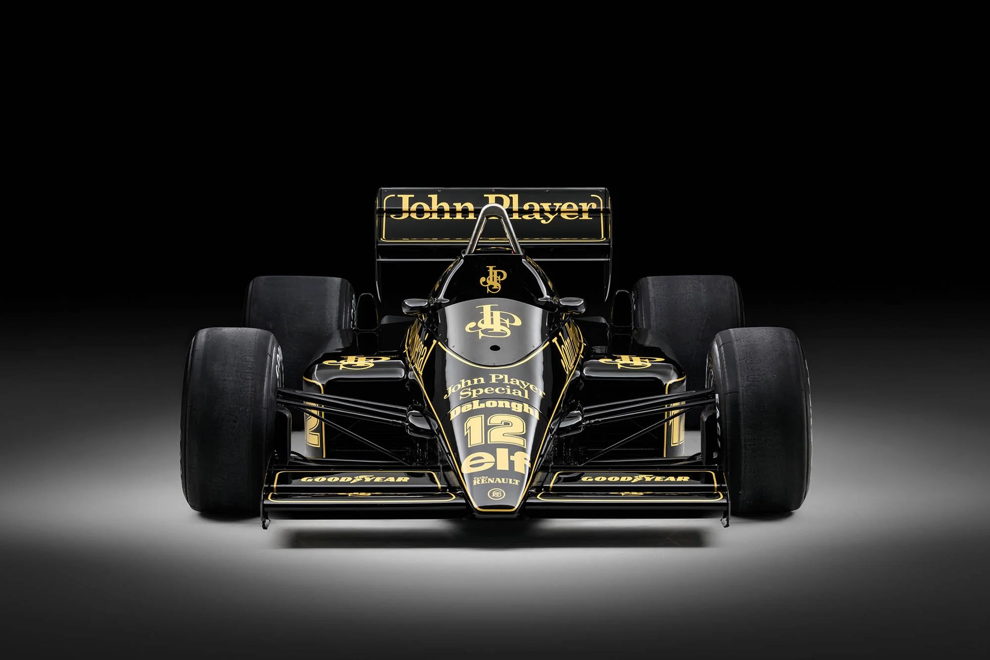1986-Lotus-98T_1425754.jpg