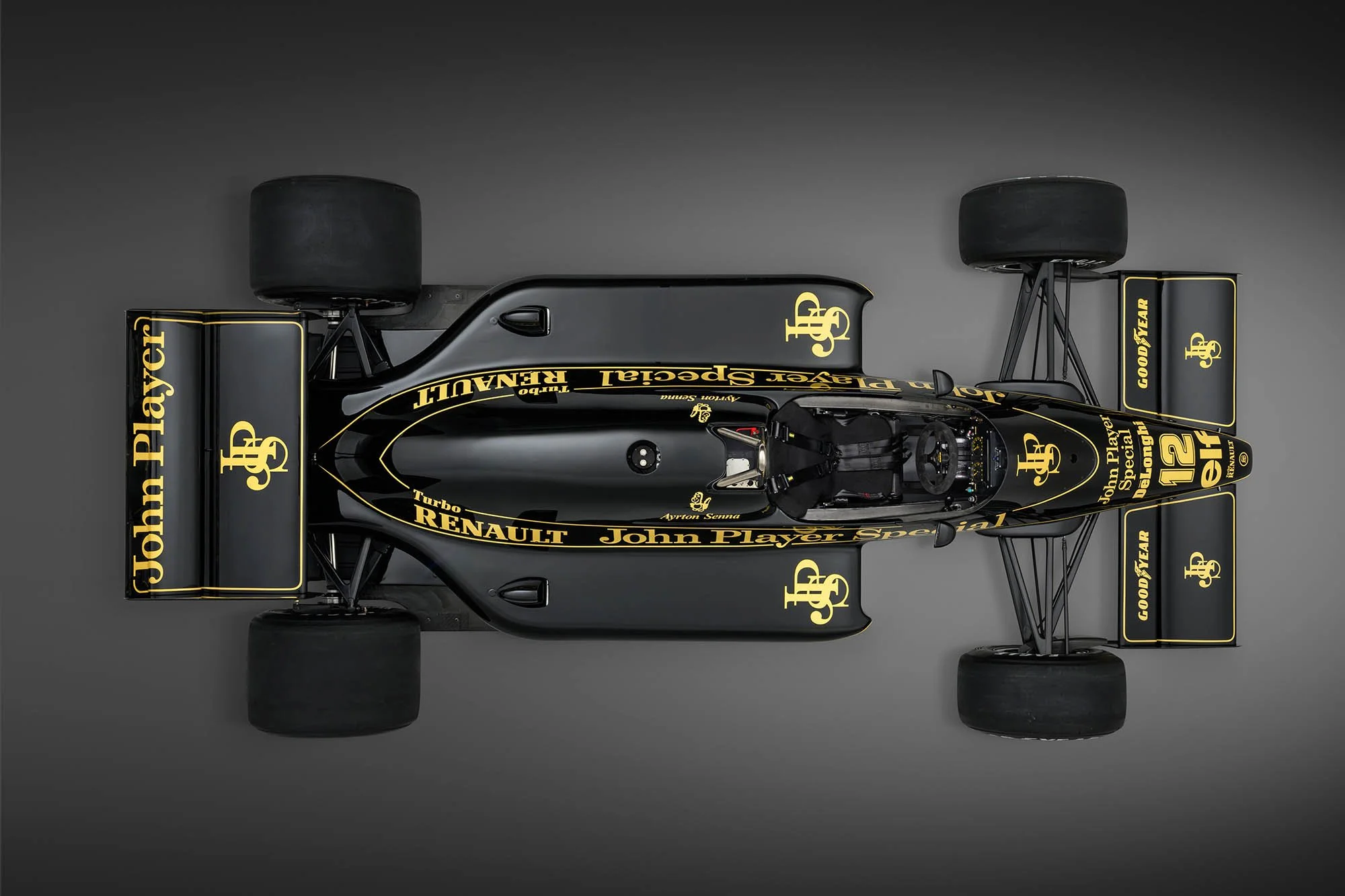 1986-Lotus-98T_1425756.jpg