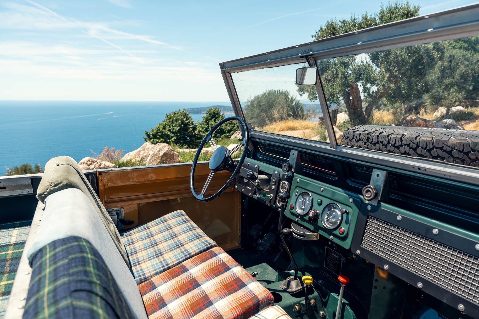 1958-Land-Rover-Series-II--Art-Car--by-Sean-Wotherspoon_1456224.jpg