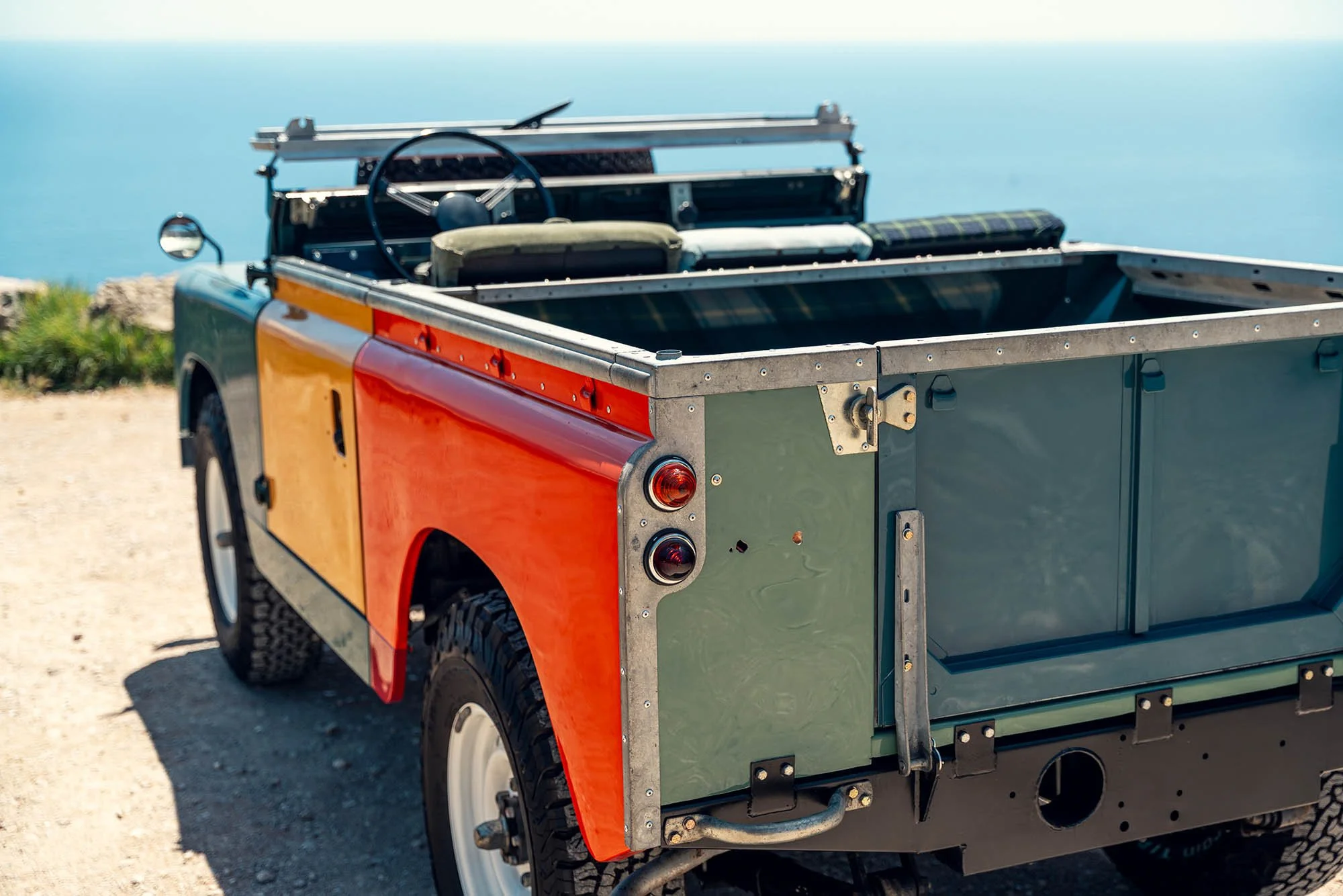 1958-Land-Rover-Series-II--Art-Car--by-Sean-Wotherspoon_1456242.jpg