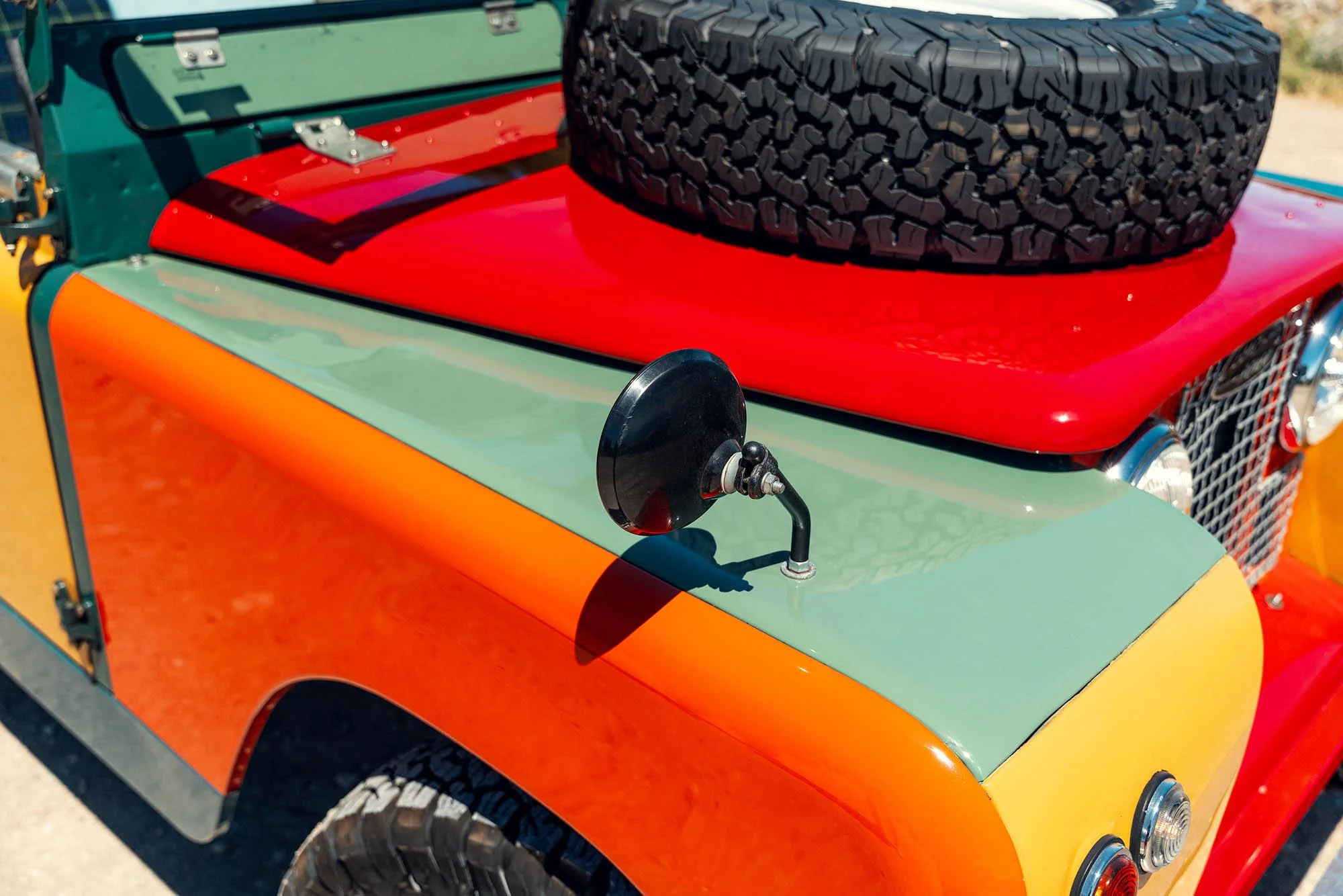 1958-Land-Rover-Series-II--Art-Car--by-Sean-Wotherspoon_1456253.jpg