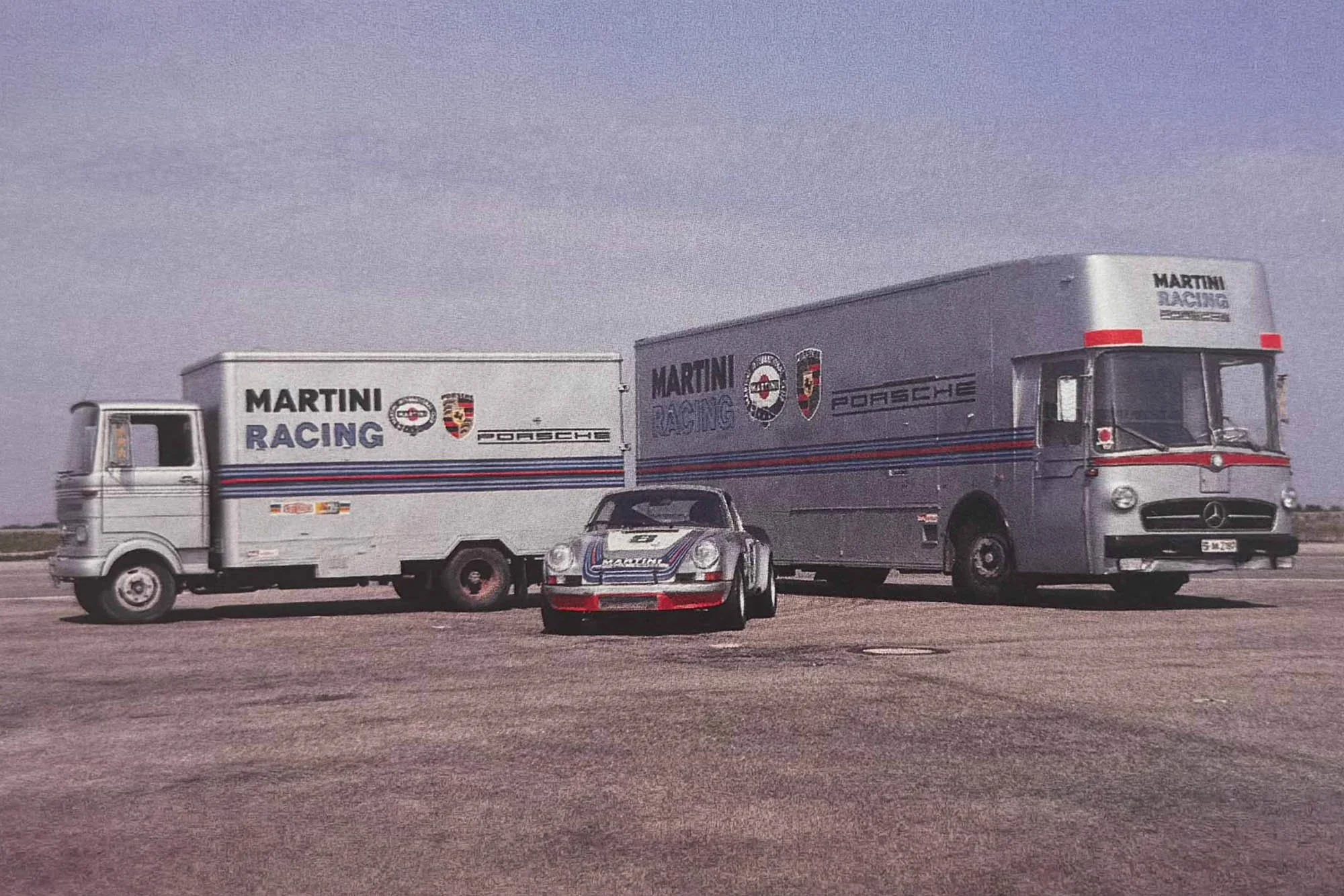 6a41443e21a2963f405ac91f_25-1975-mercedes-benz-o317-porsche-renntransporter.jpg