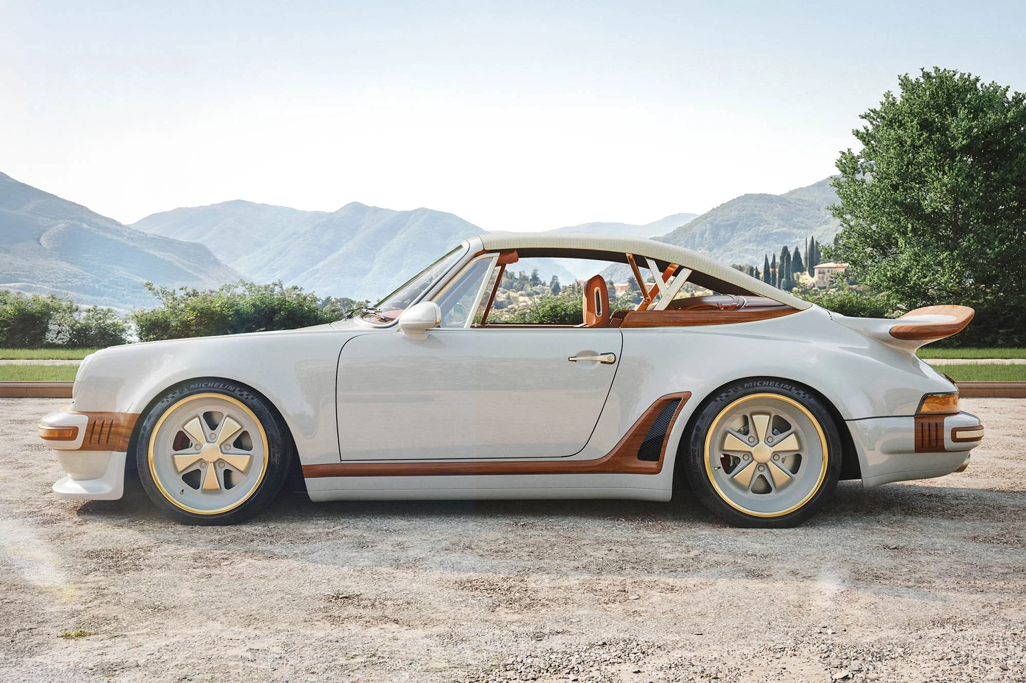 Porsche 911 Reimagined by Singer - Classic Turbo_01 copy.jpg