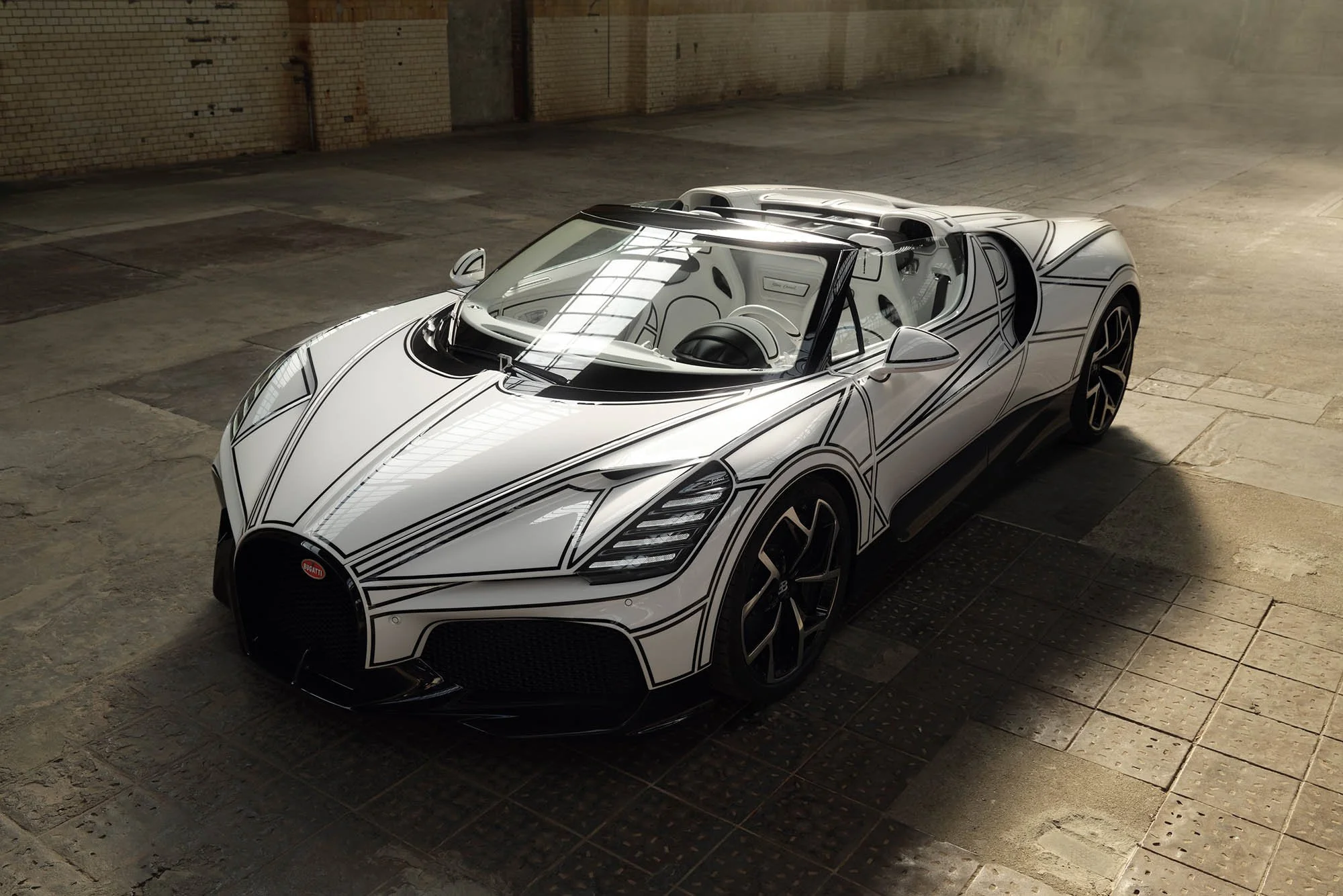 07 BUGATTI-Sur-Mesure-KPM.jpg