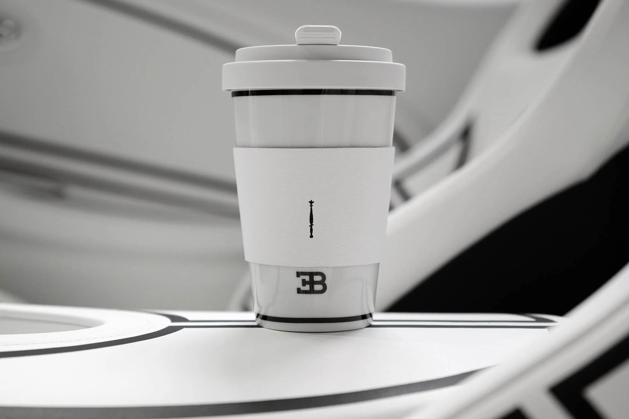04 BUGATTI-Sur-Mesure-KPM.jpg