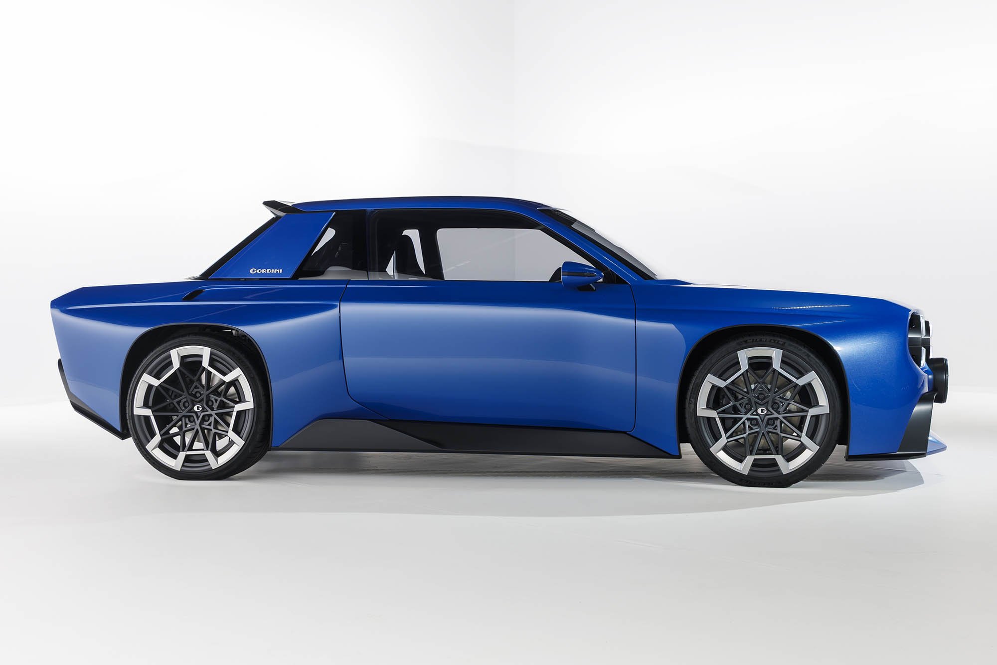 Renault 8 Gordini Concept (21).jpg