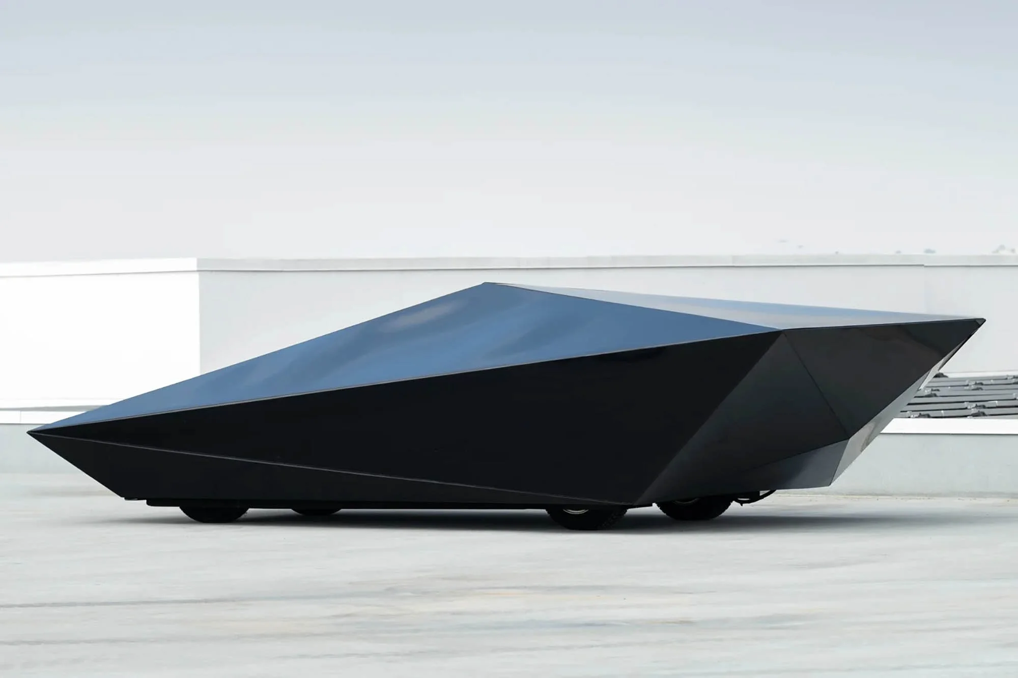 2018-united-nude-lo-res-concept-car (27).jpg