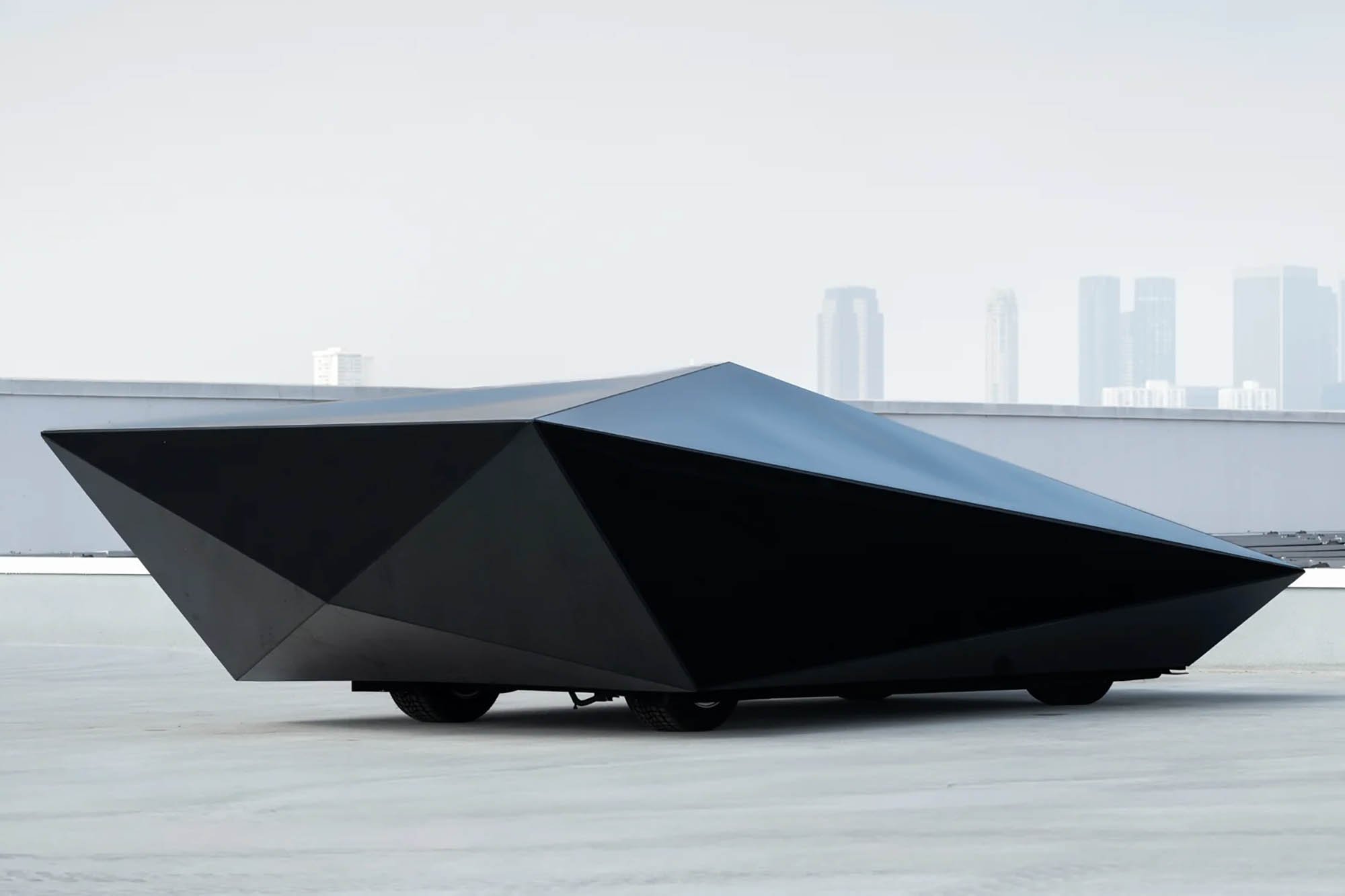 2018-united-nude-lo-res-concept-car (17).jpg