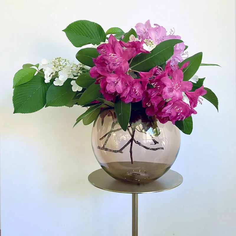 flip lip vase in use.jpg