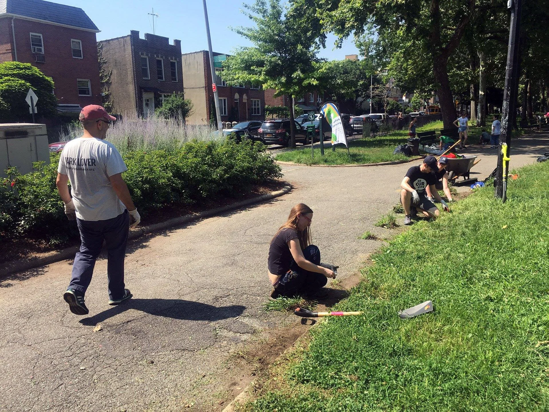 Astoria Park Cleanup | Community Volunteer Day