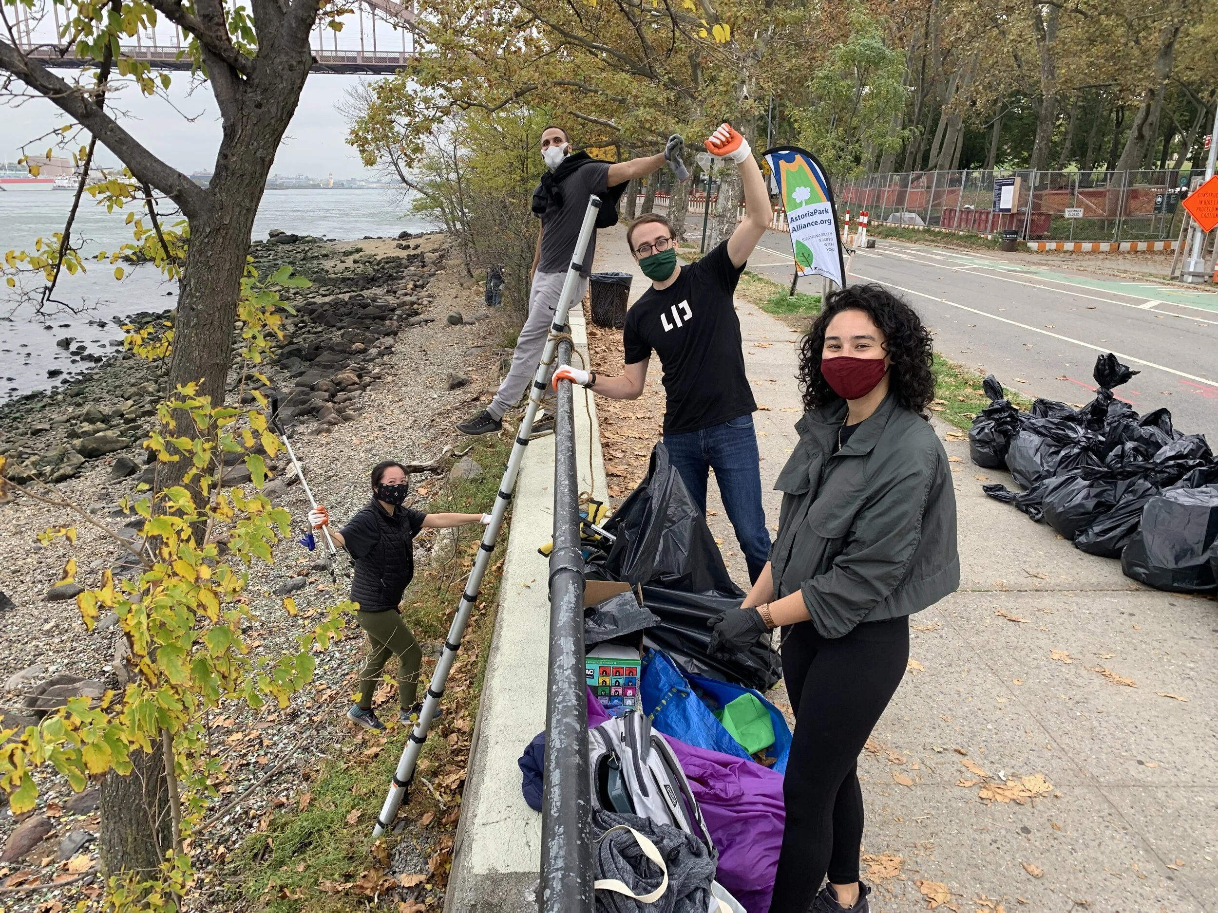 Astoria Park Shoreline Cleanup | Community Volunteer Day
